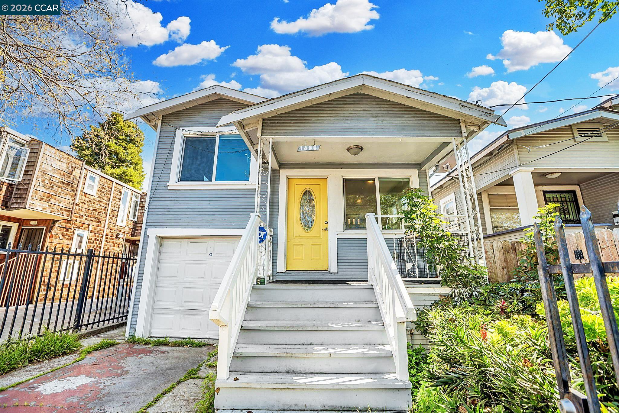 Detail Gallery Image 2 of 27 For 1480 77th Ave, Oakland,  CA 94621 - 3 Beds | 2 Baths