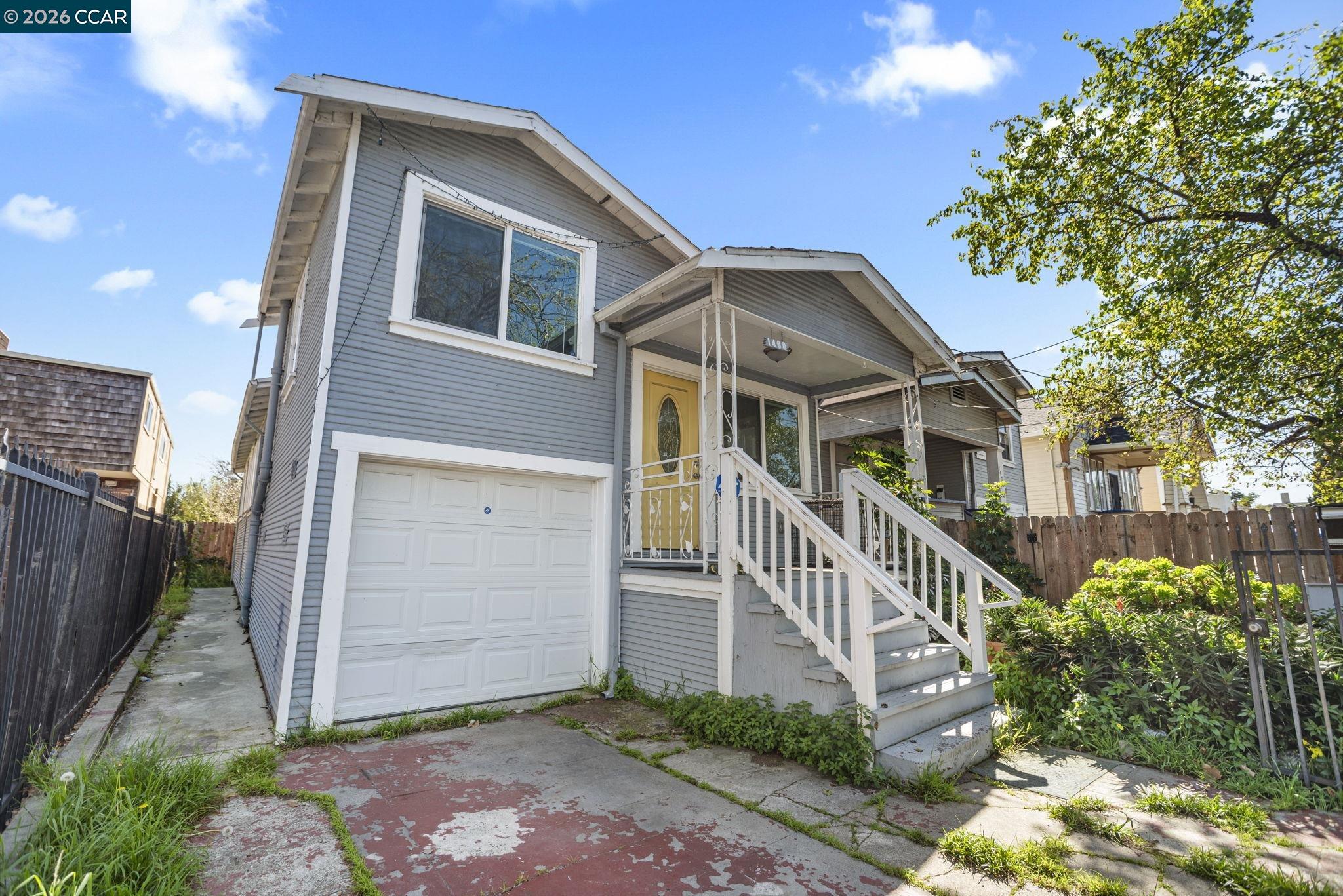 Detail Gallery Image 4 of 27 For 1480 77th Ave, Oakland,  CA 94621 - 3 Beds | 2 Baths