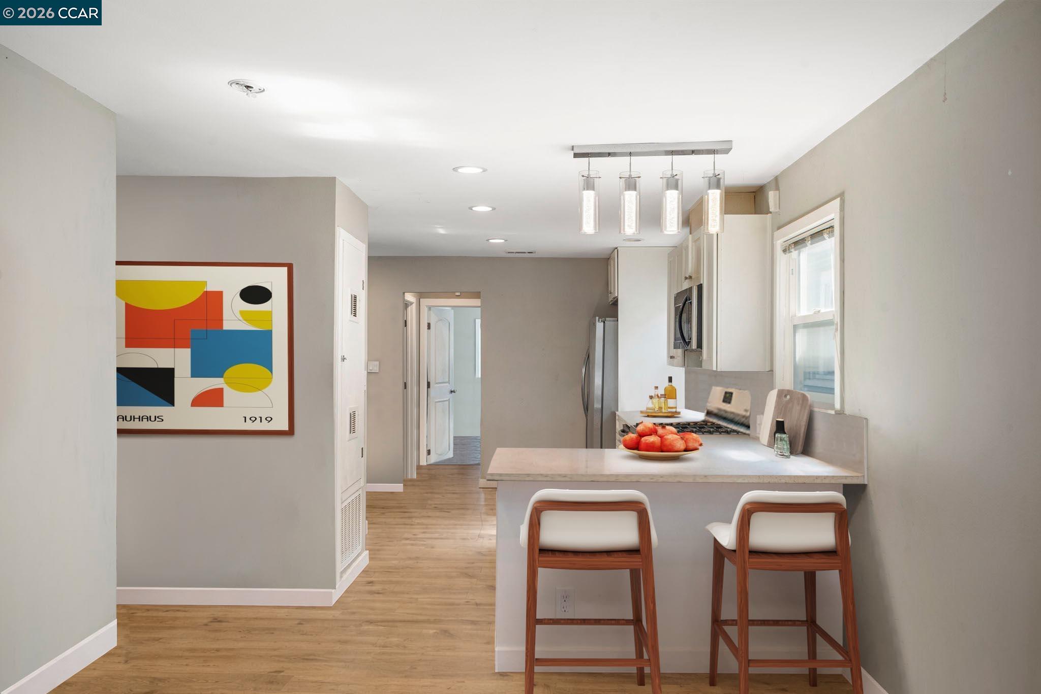 Detail Gallery Image 10 of 27 For 1480 77th Ave, Oakland,  CA 94621 - 3 Beds | 2 Baths