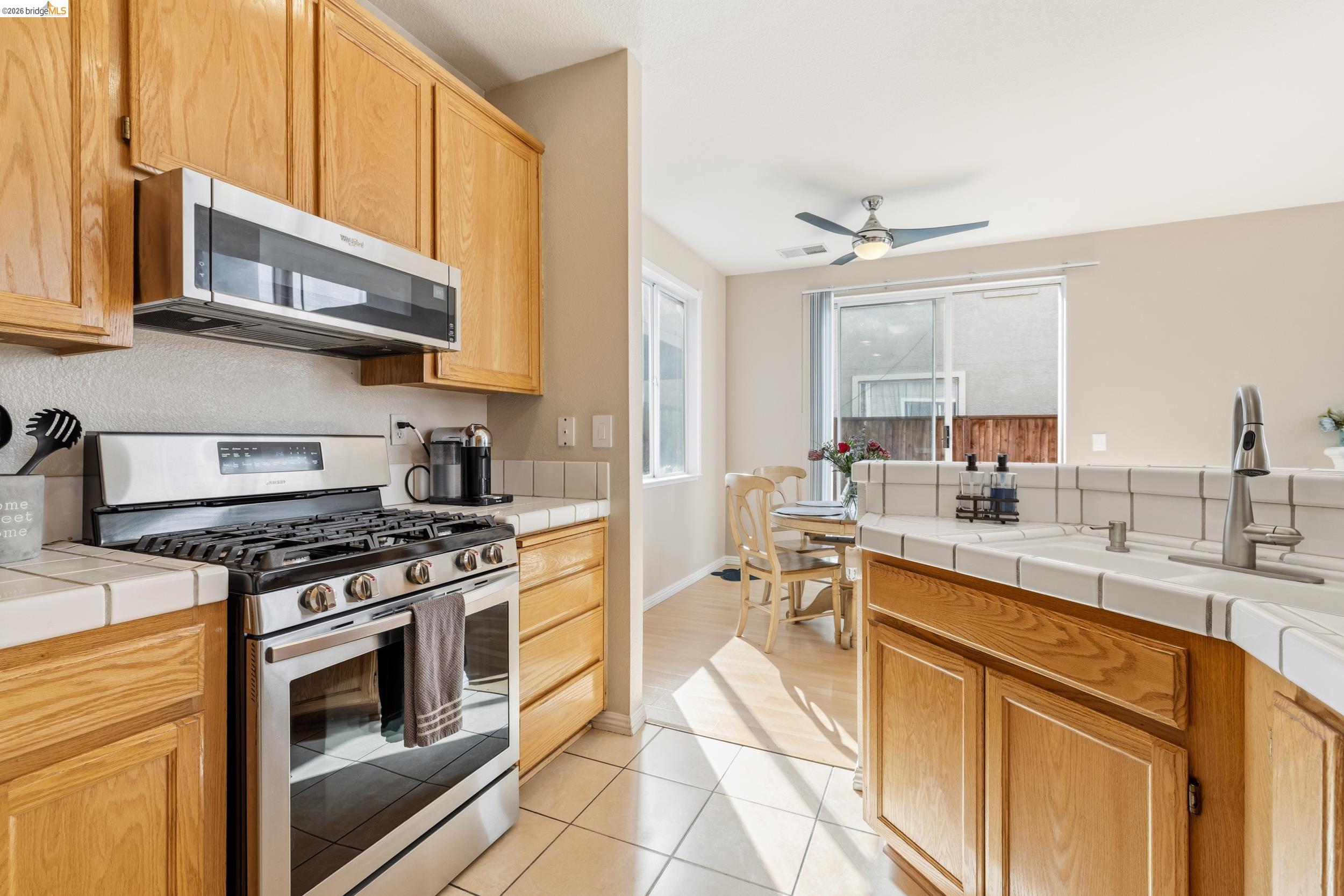 Detail Gallery Image 13 of 43 For 4916 Willowbrook Way, Antioch,  CA 94531 - 3 Beds | 2/1 Baths