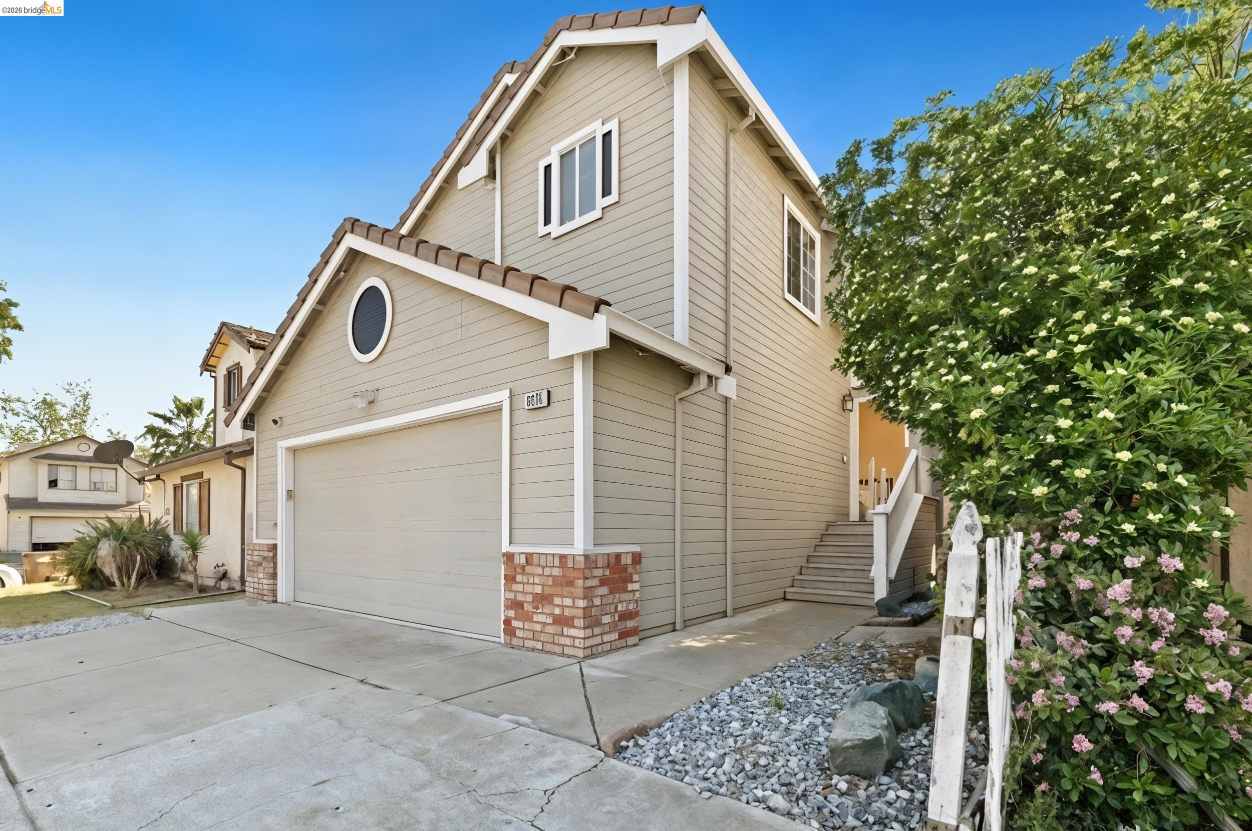 Detail Gallery Image 4 of 43 For 4916 Willowbrook Way, Antioch,  CA 94531 - 3 Beds | 2/1 Baths