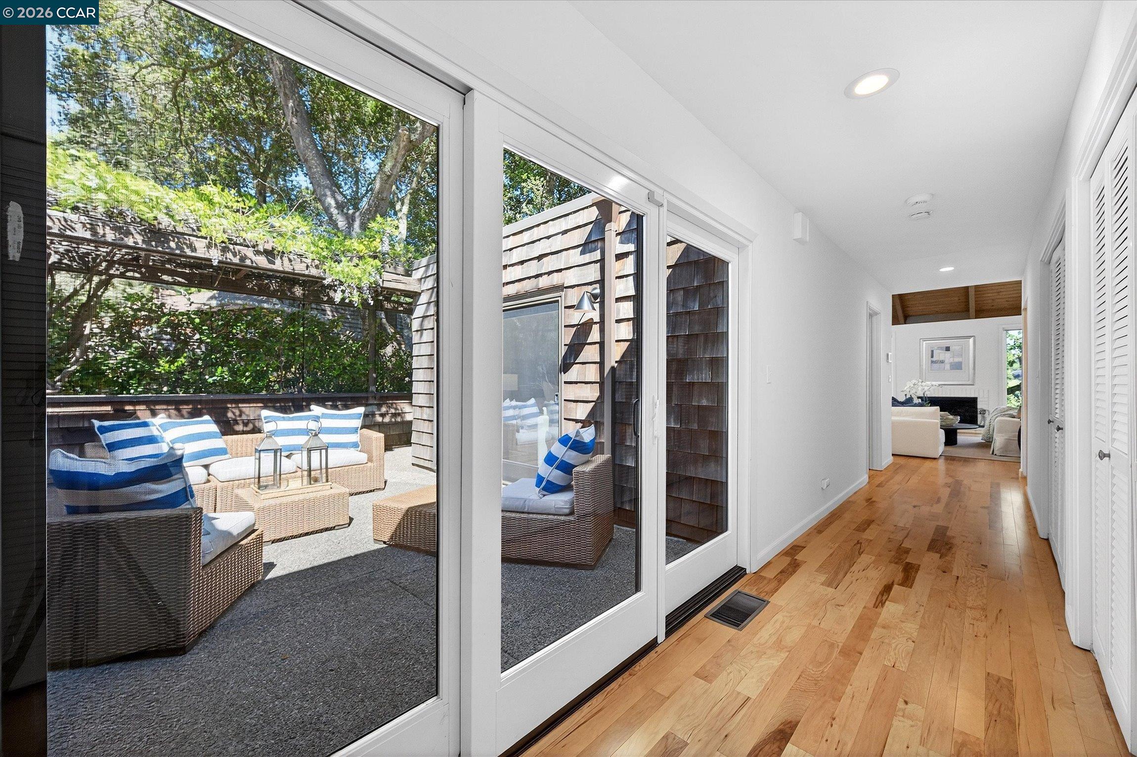 Detail Gallery Image 18 of 36 For 242 the Knoll, Orinda,  CA 94563 - 2 Beds | 2 Baths