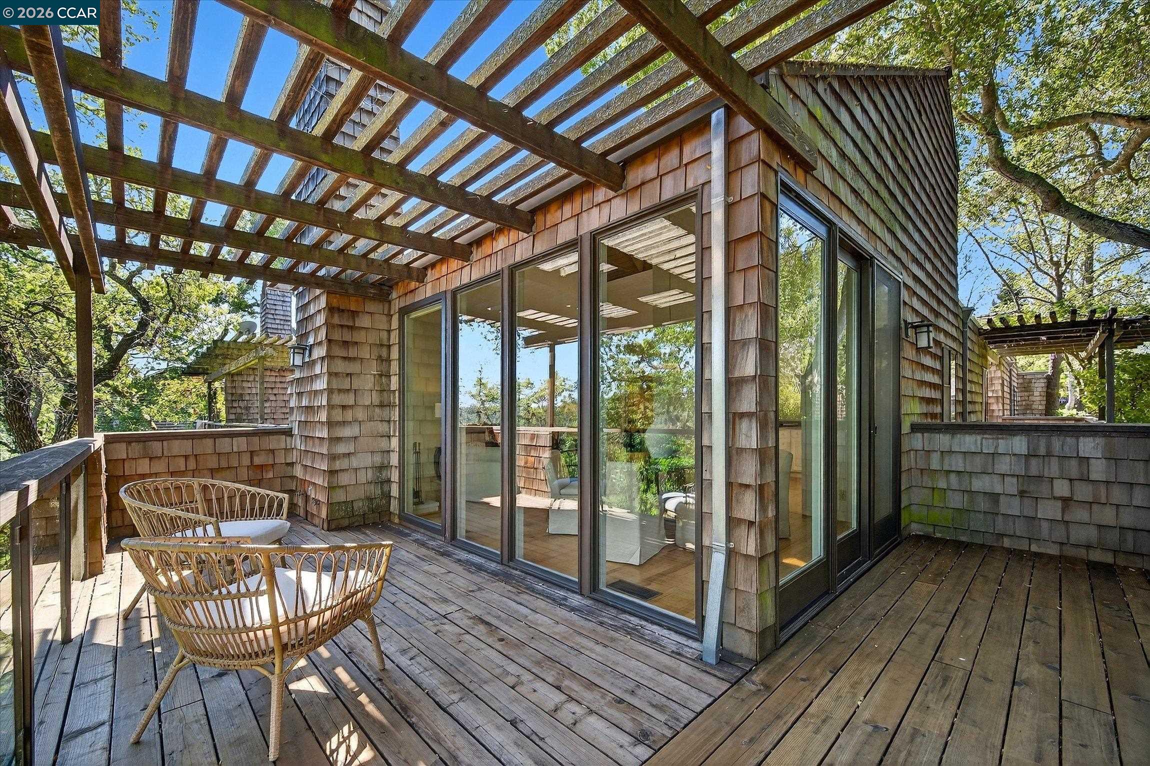 Detail Gallery Image 22 of 36 For 242 the Knoll, Orinda,  CA 94563 - 2 Beds | 2 Baths