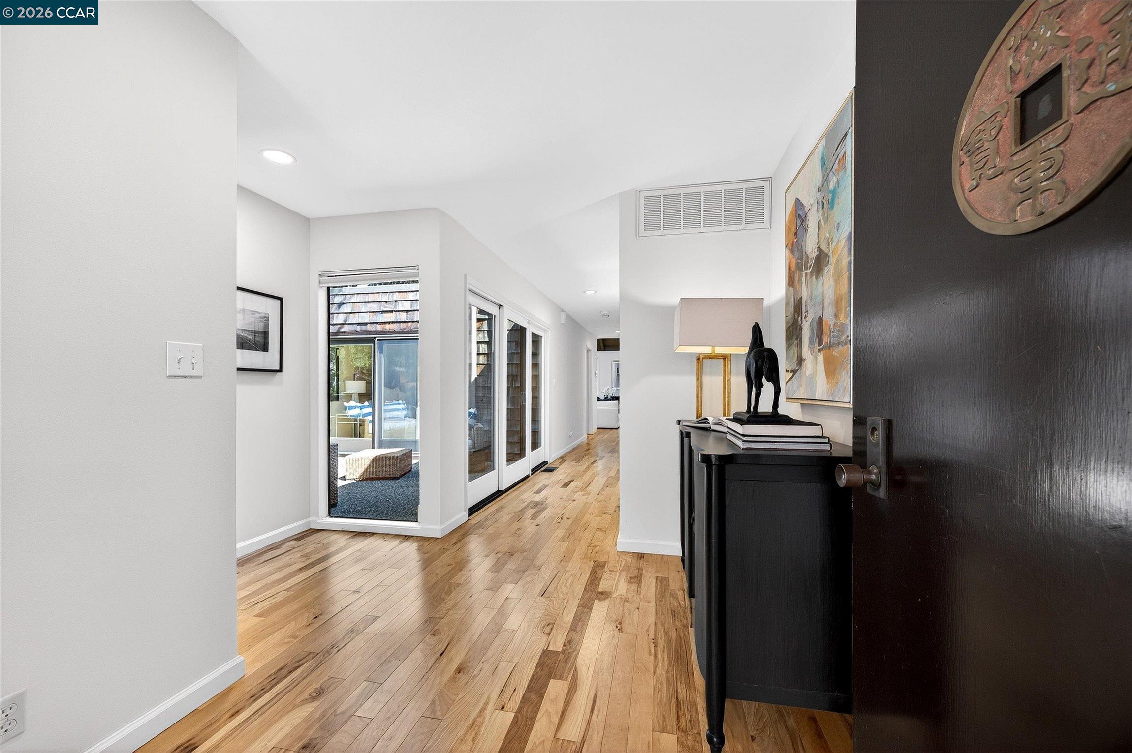 Detail Gallery Image 5 of 36 For 242 the Knoll, Orinda,  CA 94563 - 2 Beds | 2 Baths