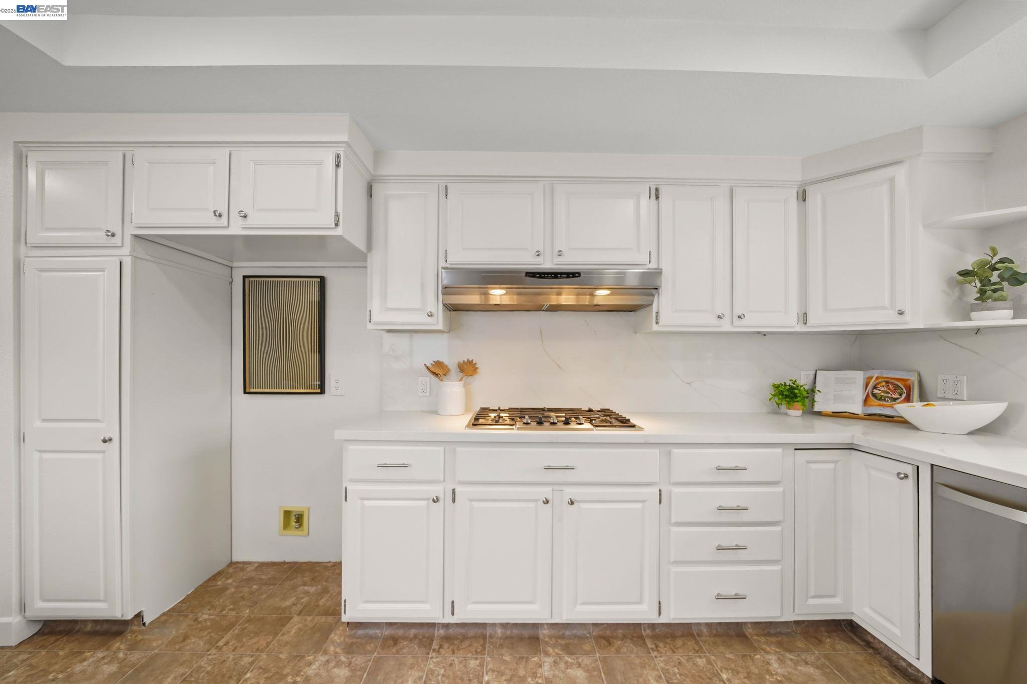 Detail Gallery Image 13 of 35 For 4369 Amador Rd, Fremont,  CA 94538 - 4 Beds | 2 Baths