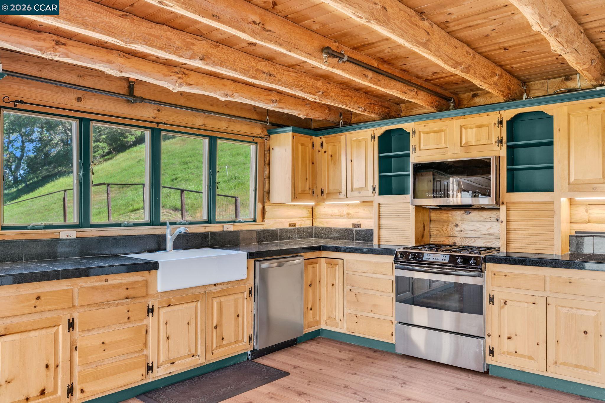 Detail Gallery Image 21 of 59 For 530 Leon Way, Clayton,  CA 94517 - 4 Beds | 3 Baths