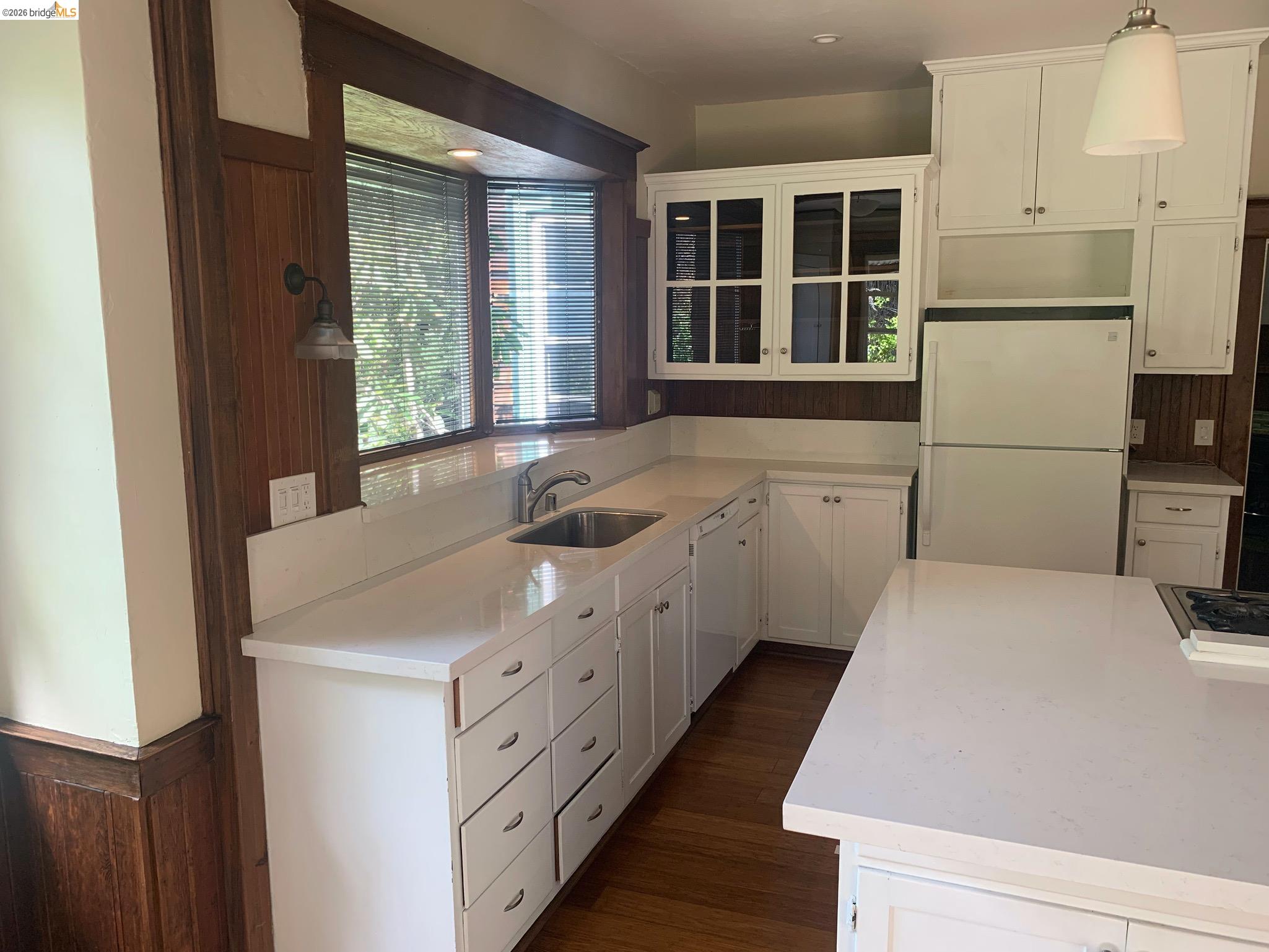 Detail Gallery Image 12 of 22 For 2800 Prince St, Berkeley,  CA 94705 - 4 Beds | 1/1 Baths