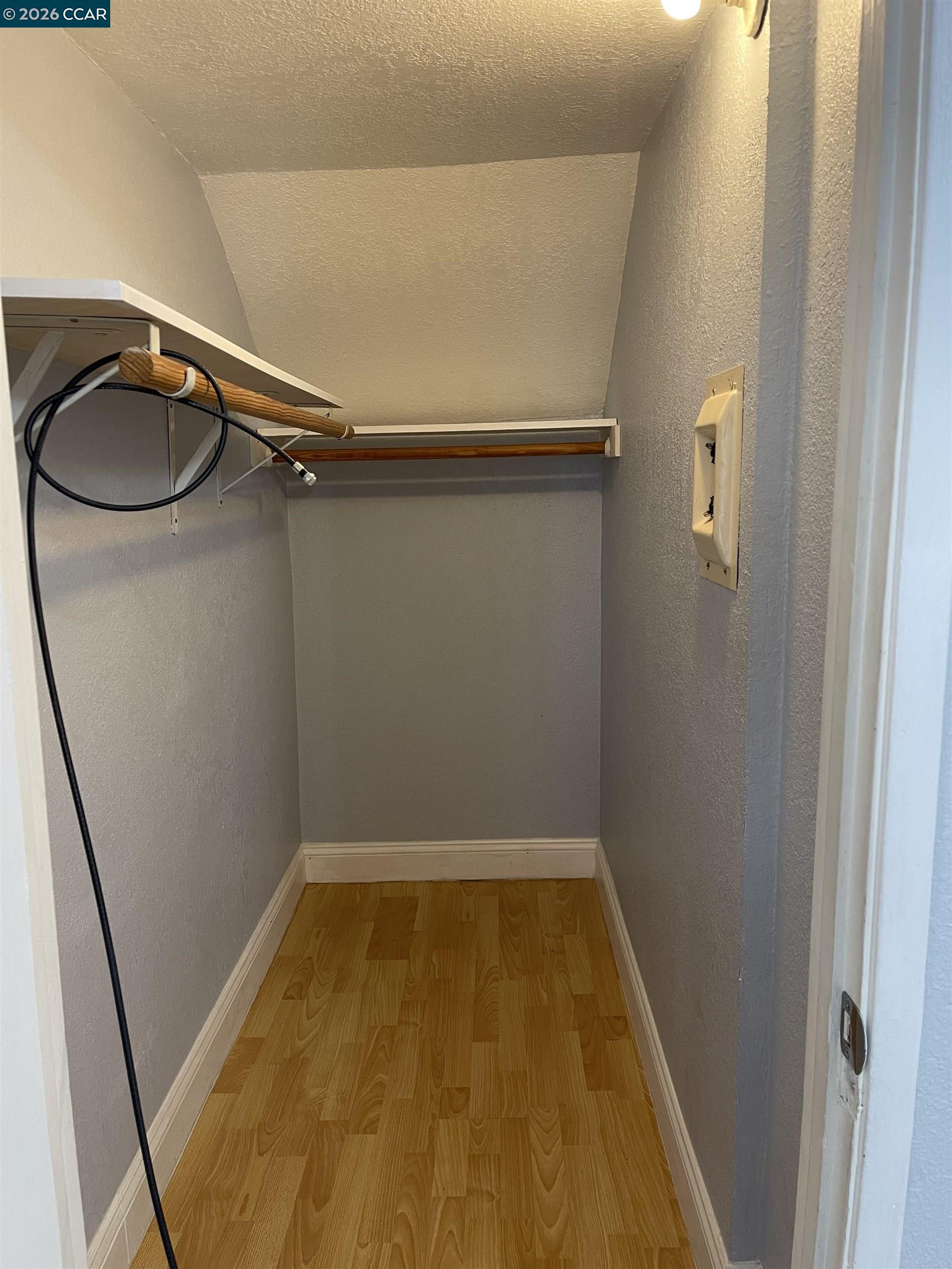 Detail Gallery Image 11 of 22 For 1705 Linden St #2,  Oakland,  CA 94607 - 1 Beds | 1 Baths
