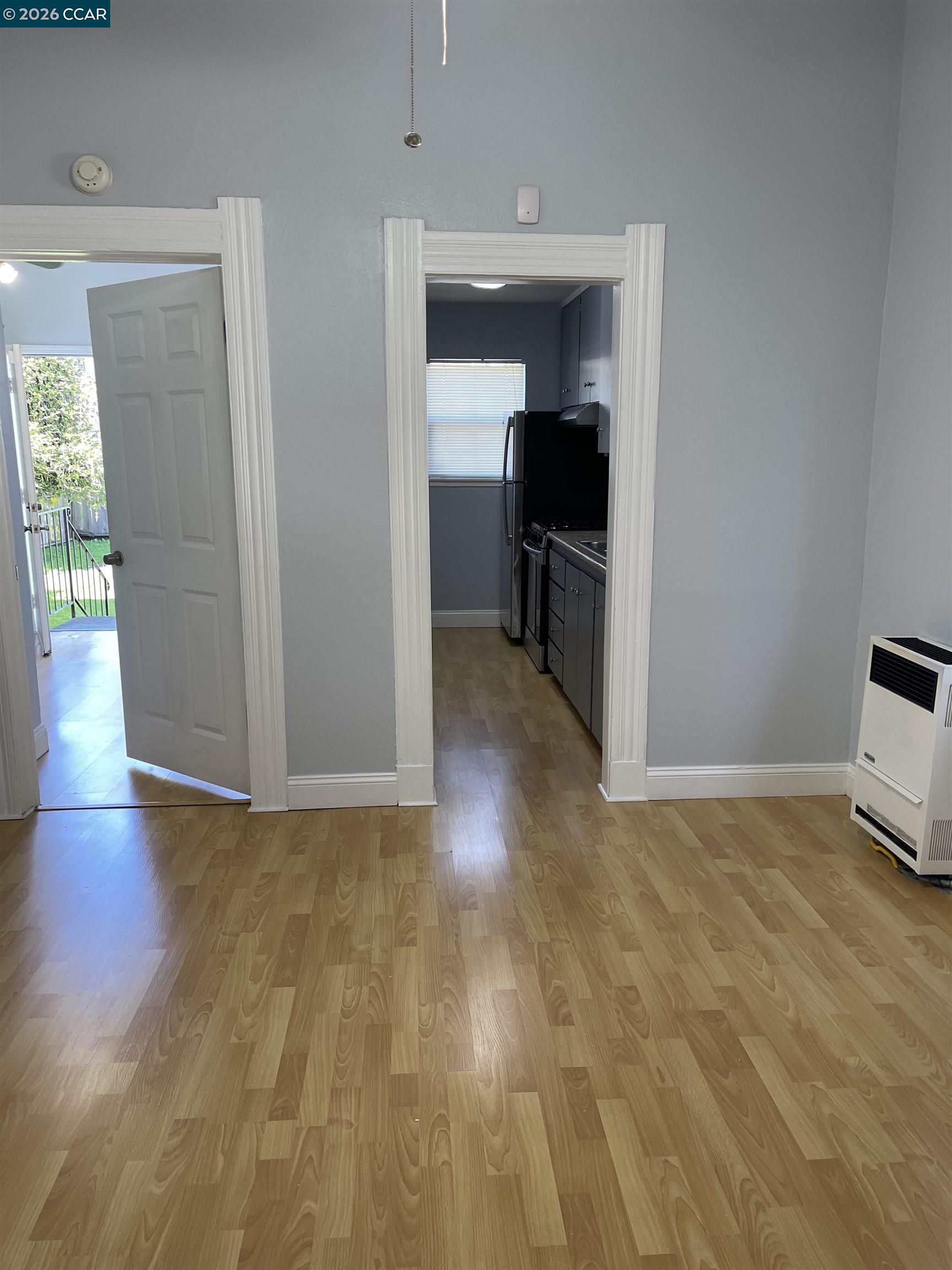 Detail Gallery Image 9 of 22 For 1705 Linden St #2,  Oakland,  CA 94607 - 1 Beds | 1 Baths