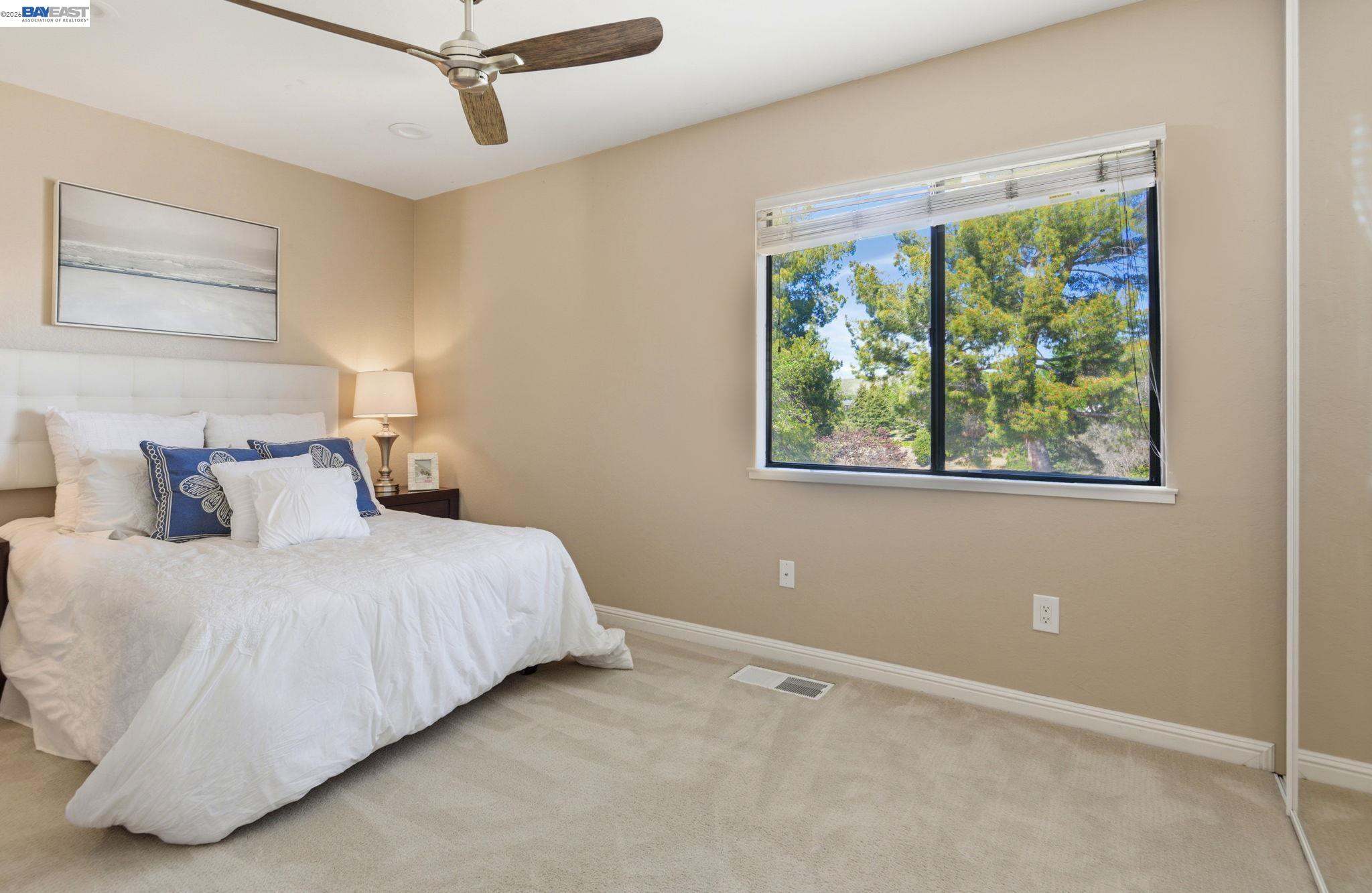 Photo #15: 41128236 Listing: Photo #15