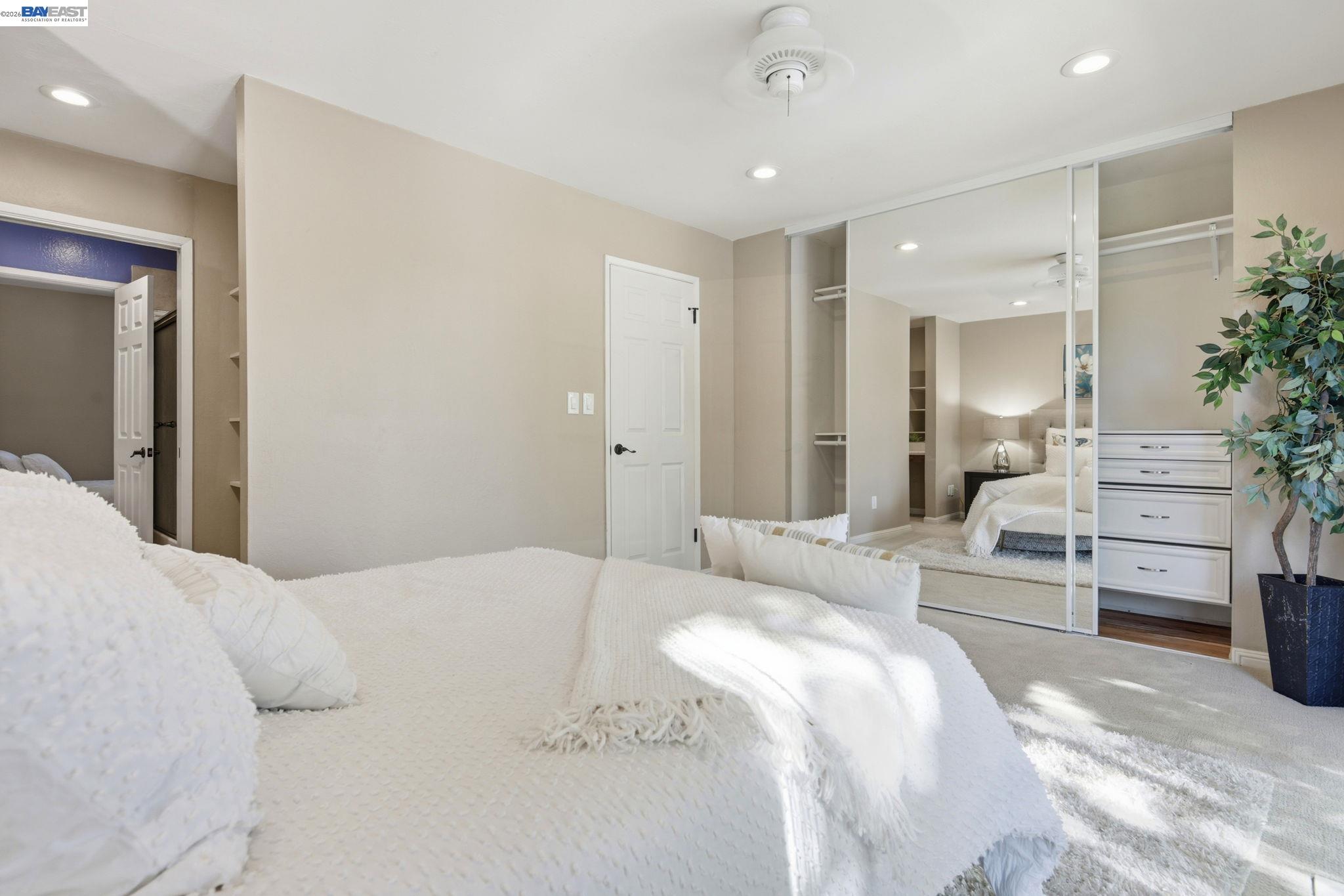 Photo #23: 41128236 Listing: Photo #23