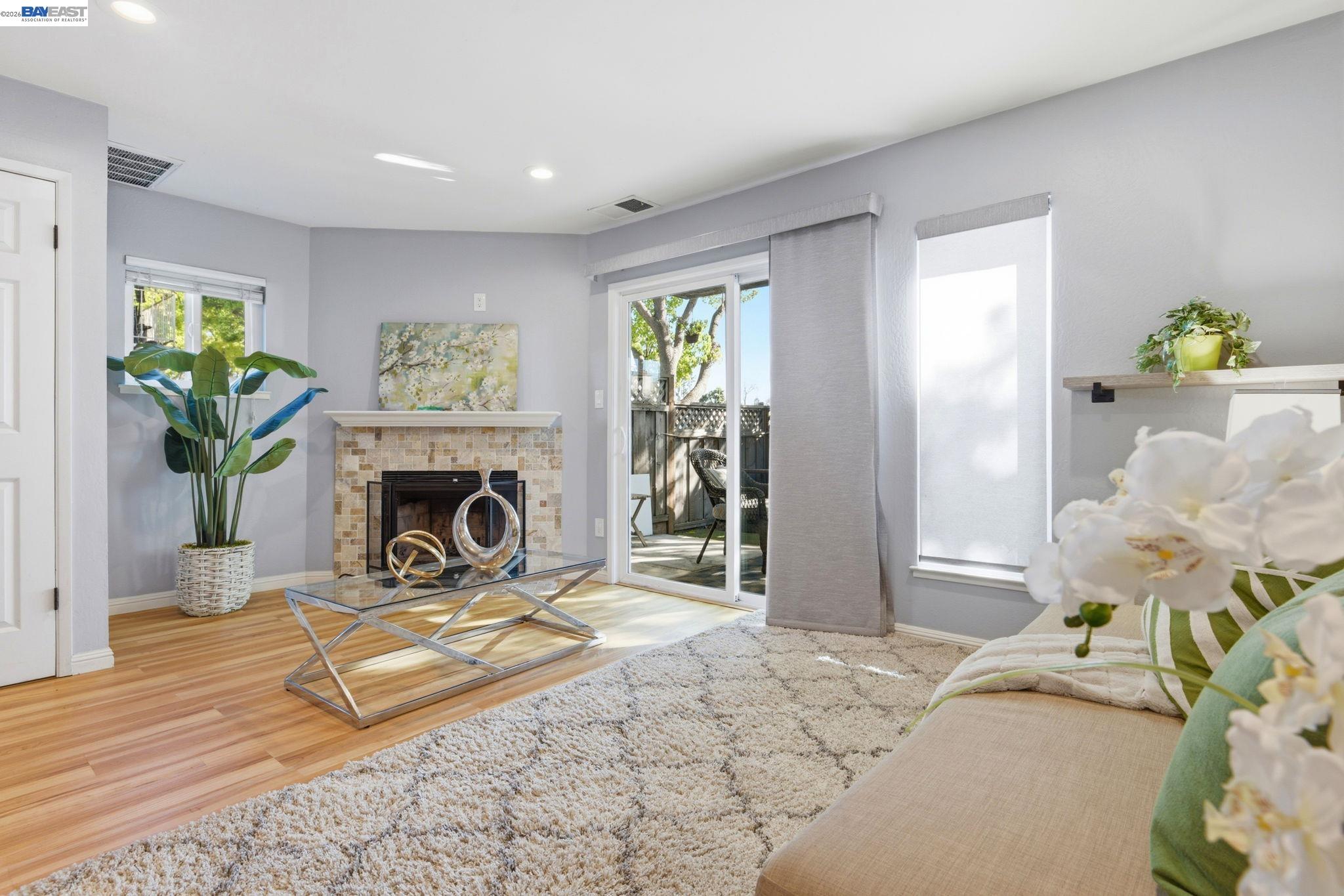 Photo #8: 41128236 Listing: Photo #8