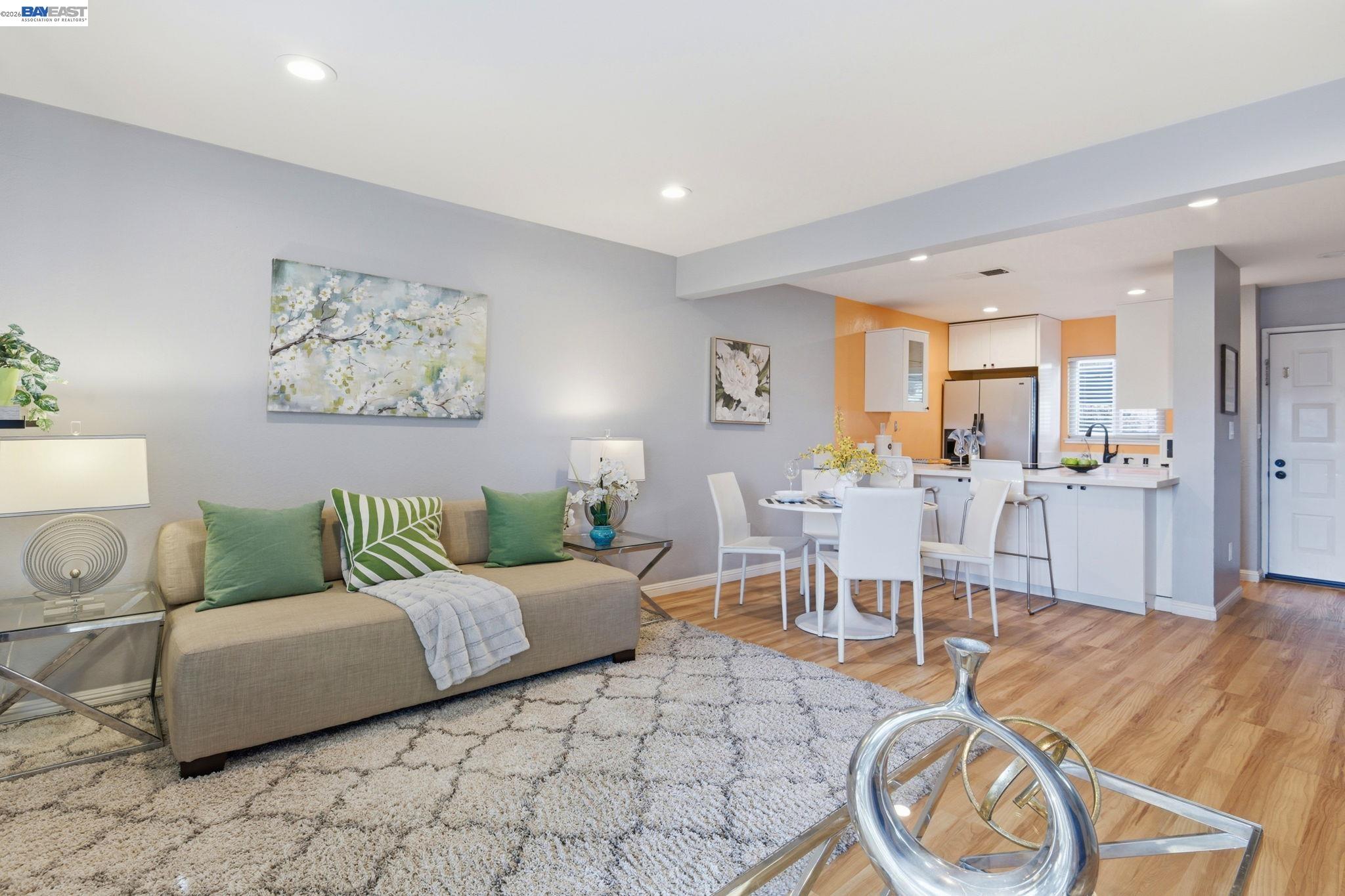 Photo #9: 41128236 Listing: Photo #9