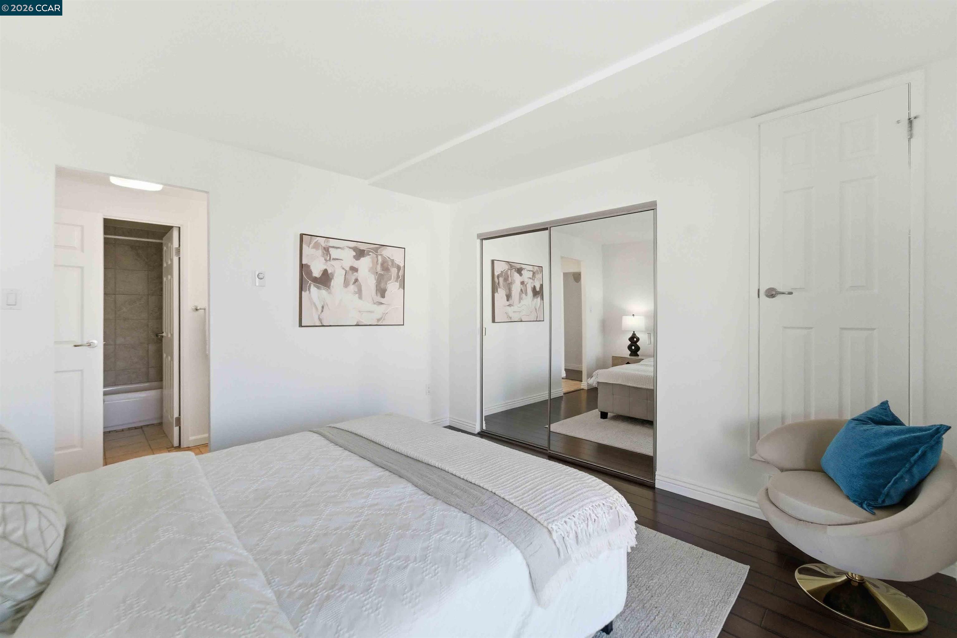 Detail Gallery Image 19 of 33 For 1555 Lakeside Dr. #50,  Oakland,  CA 94612 - 2 Beds | 2 Baths