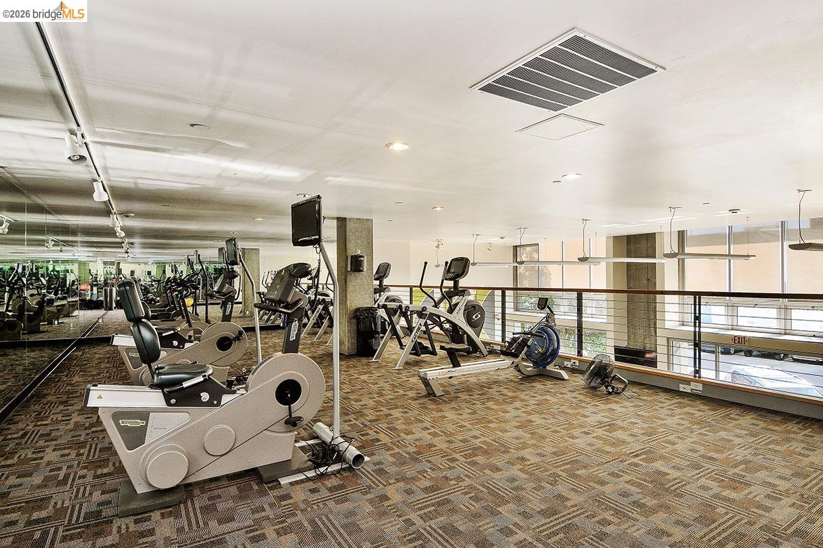 Detail Gallery Image 30 of 34 For 311 Oak St Ph27,  Oakland,  CA 94607 - 2 Beds | 2 Baths