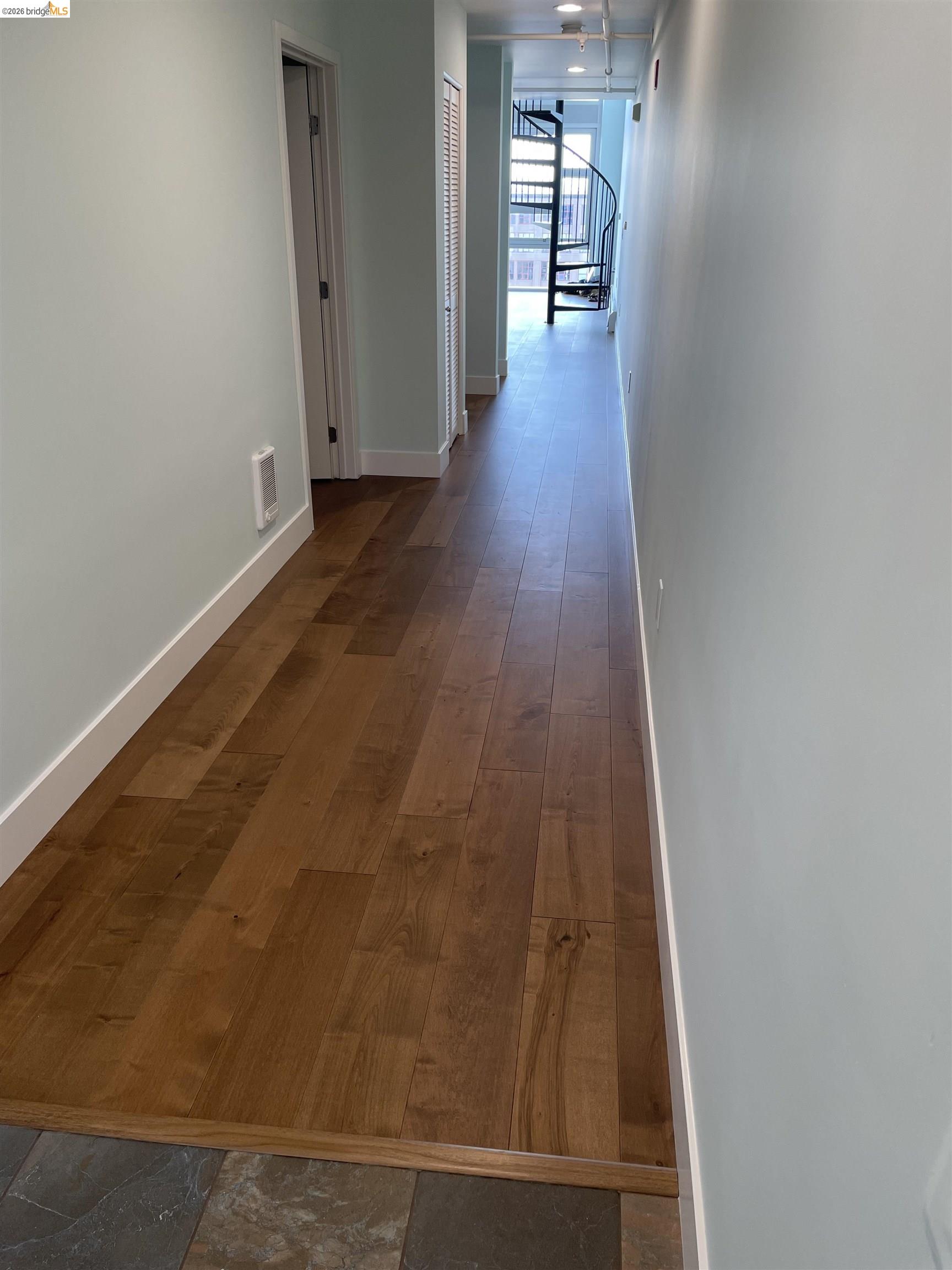 Detail Gallery Image 9 of 34 For 311 Oak St Ph27,  Oakland,  CA 94607 - 2 Beds | 2 Baths