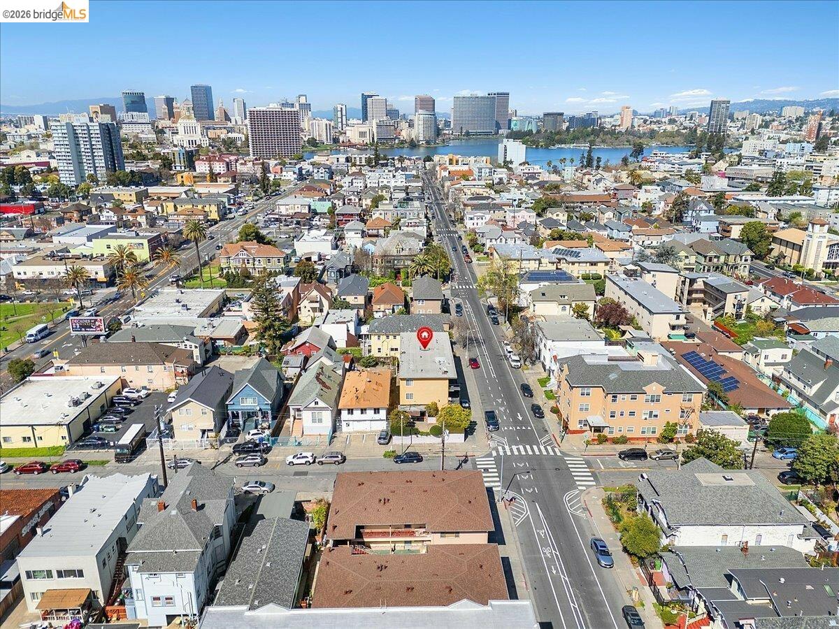 Detail Gallery Image 12 of 14 For 635 E 15th St, Oakland,  CA 94606 - – Beds | – Baths