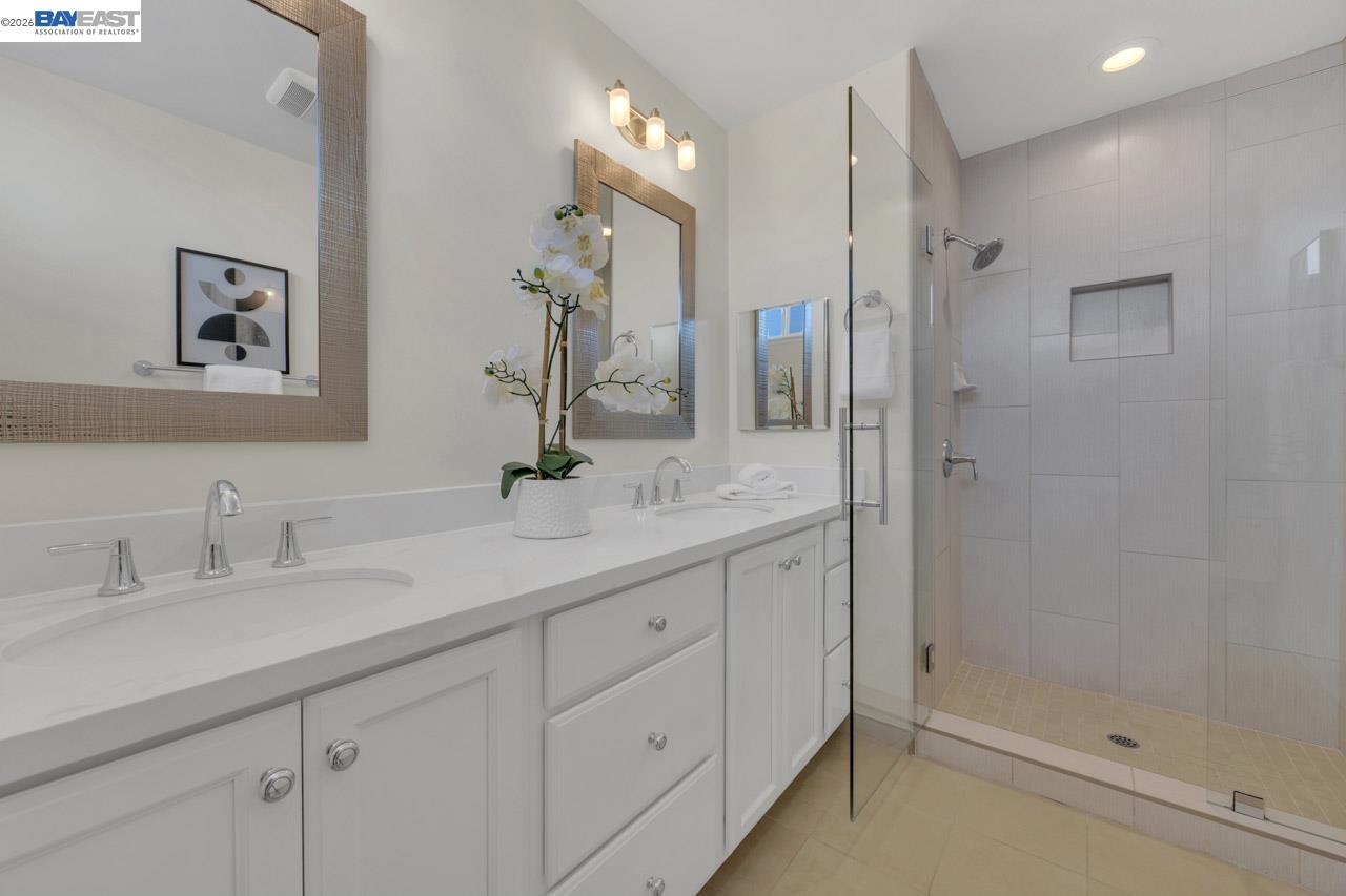 Detail Gallery Image 24 of 60 For 828 Columba Ln, Foster City,  CA 94404 - 3 Beds | 2/1 Baths