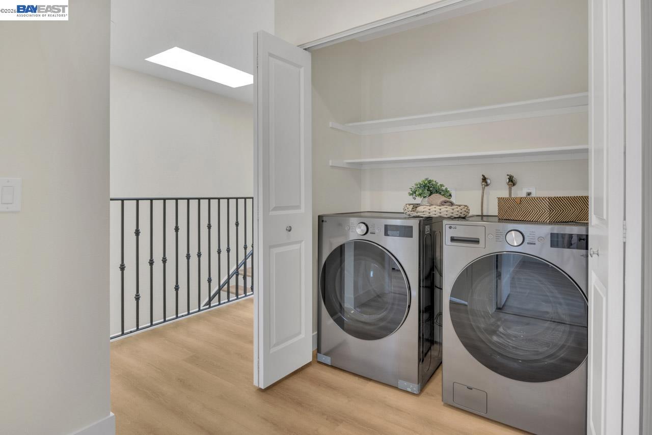 Detail Gallery Image 35 of 60 For 828 Columba Ln, Foster City,  CA 94404 - 3 Beds | 2/1 Baths