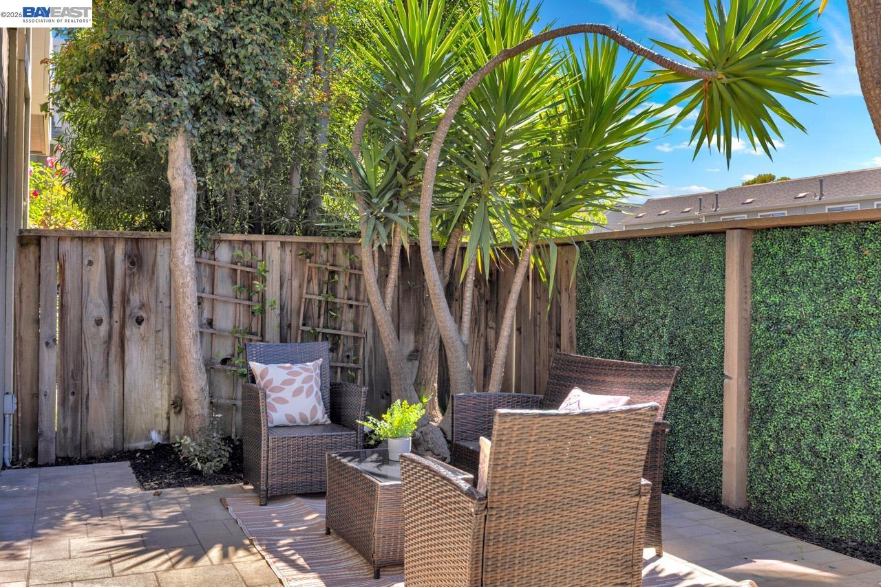 Detail Gallery Image 39 of 60 For 828 Columba Ln, Foster City,  CA 94404 - 3 Beds | 2/1 Baths