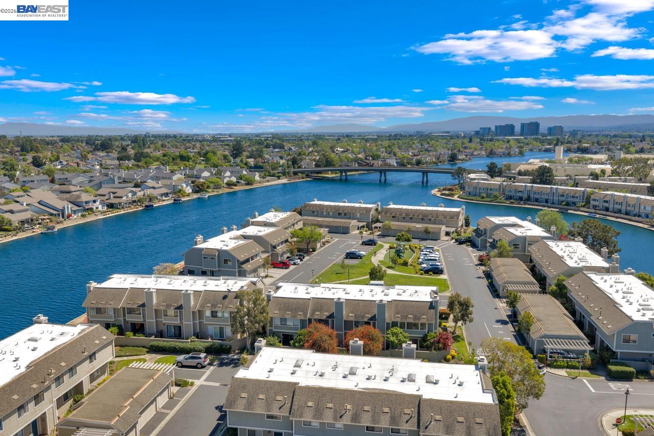 Detail Gallery Image 41 of 60 For 828 Columba Ln, Foster City,  CA 94404 - 3 Beds | 2/1 Baths