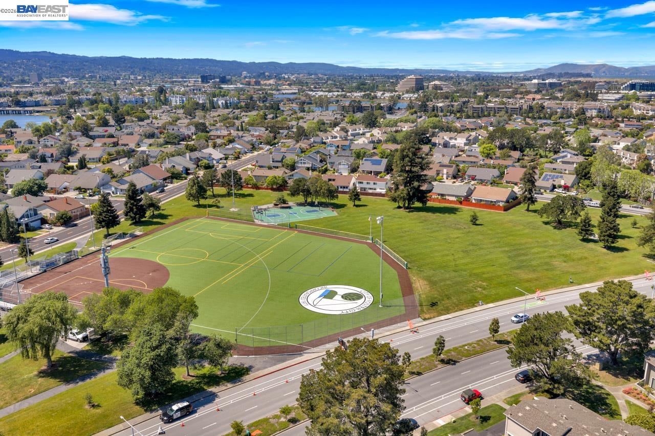 Detail Gallery Image 48 of 60 For 828 Columba Ln, Foster City,  CA 94404 - 3 Beds | 2/1 Baths