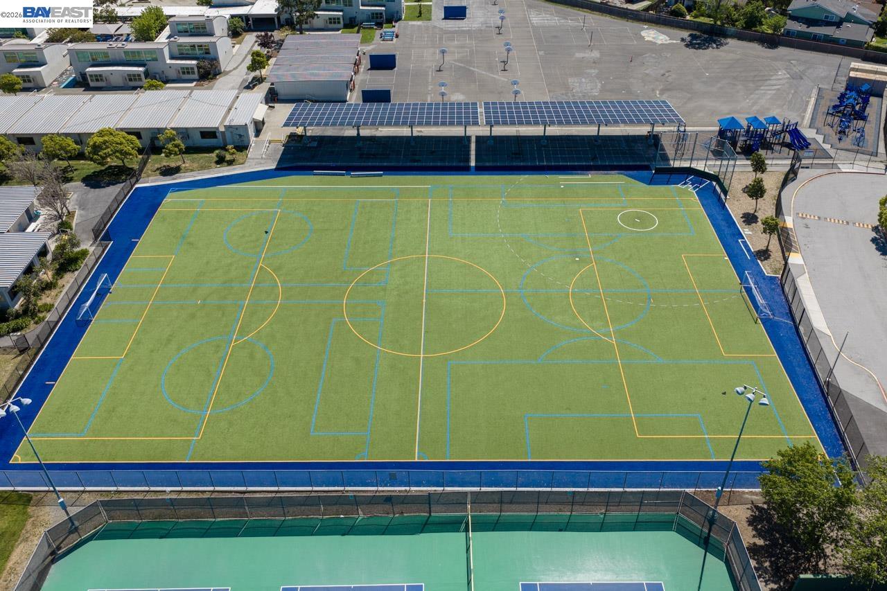 Detail Gallery Image 52 of 60 For 828 Columba Ln, Foster City,  CA 94404 - 3 Beds | 2/1 Baths