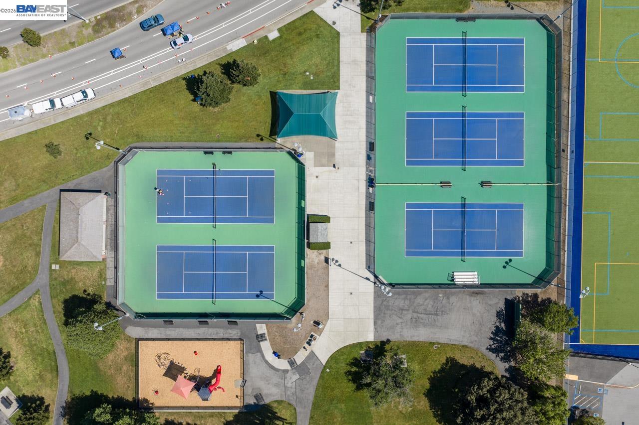 Detail Gallery Image 54 of 60 For 828 Columba Ln, Foster City,  CA 94404 - 3 Beds | 2/1 Baths