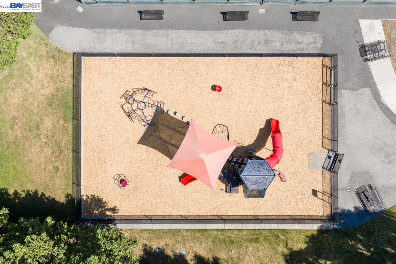 Detail Gallery Image 55 of 60 For 828 Columba Ln, Foster City,  CA 94404 - 3 Beds | 2/1 Baths