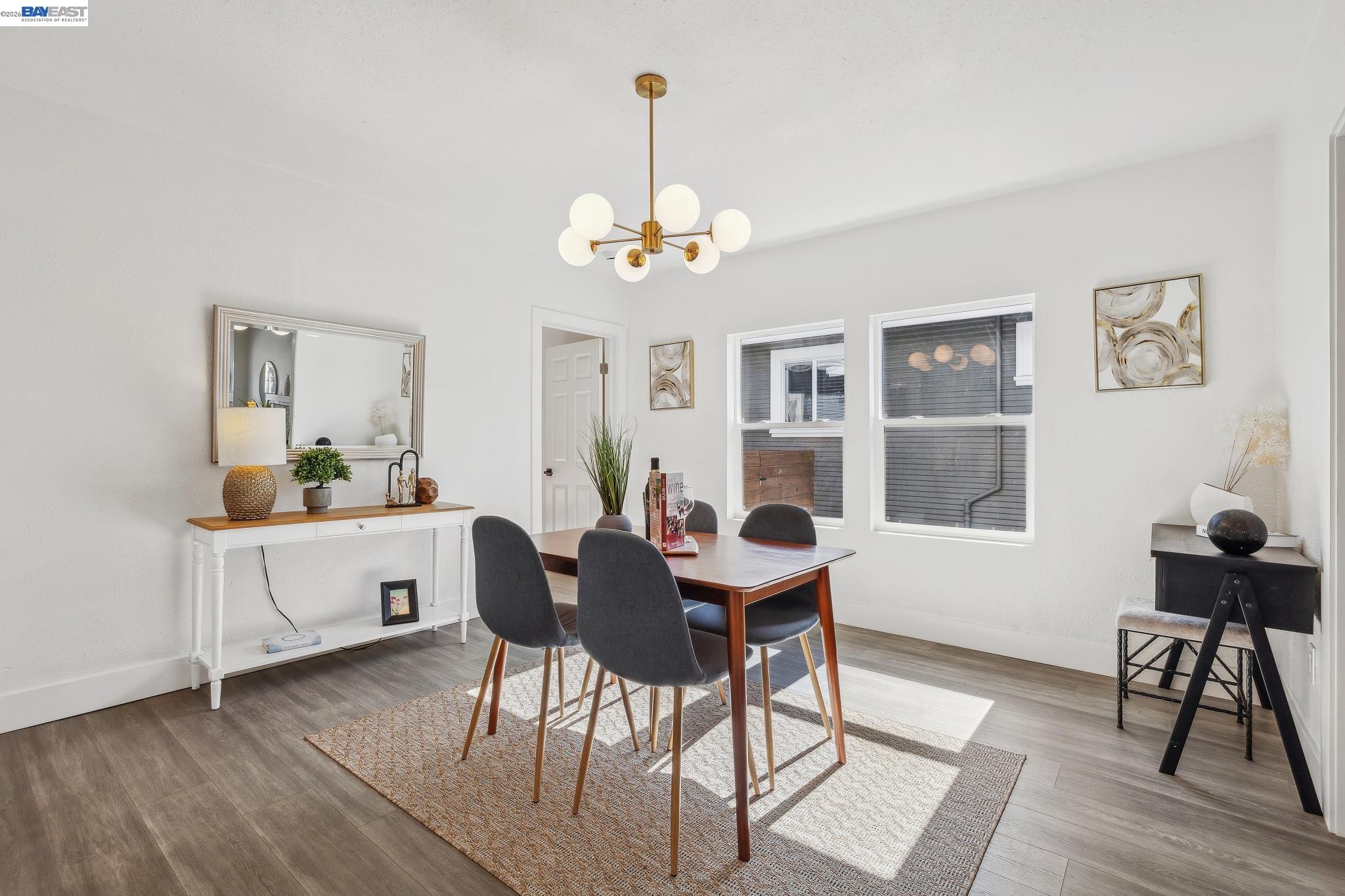 Detail Gallery Image 12 of 39 For 417 Lincoln Ave, Alameda,  CA 94501 - 2 Beds | 1 Baths