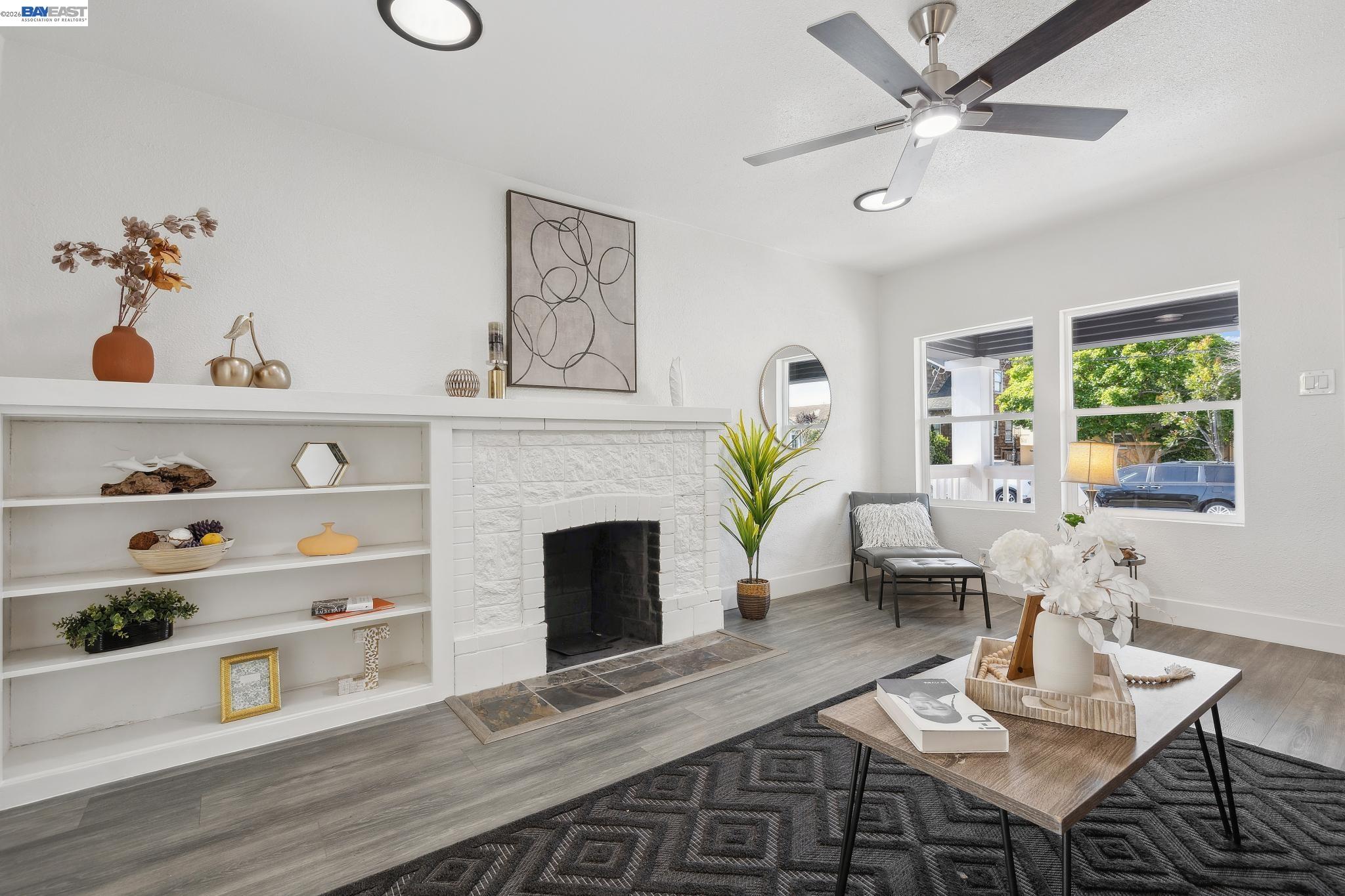 Detail Gallery Image 8 of 39 For 417 Lincoln Ave, Alameda,  CA 94501 - 2 Beds | 1 Baths