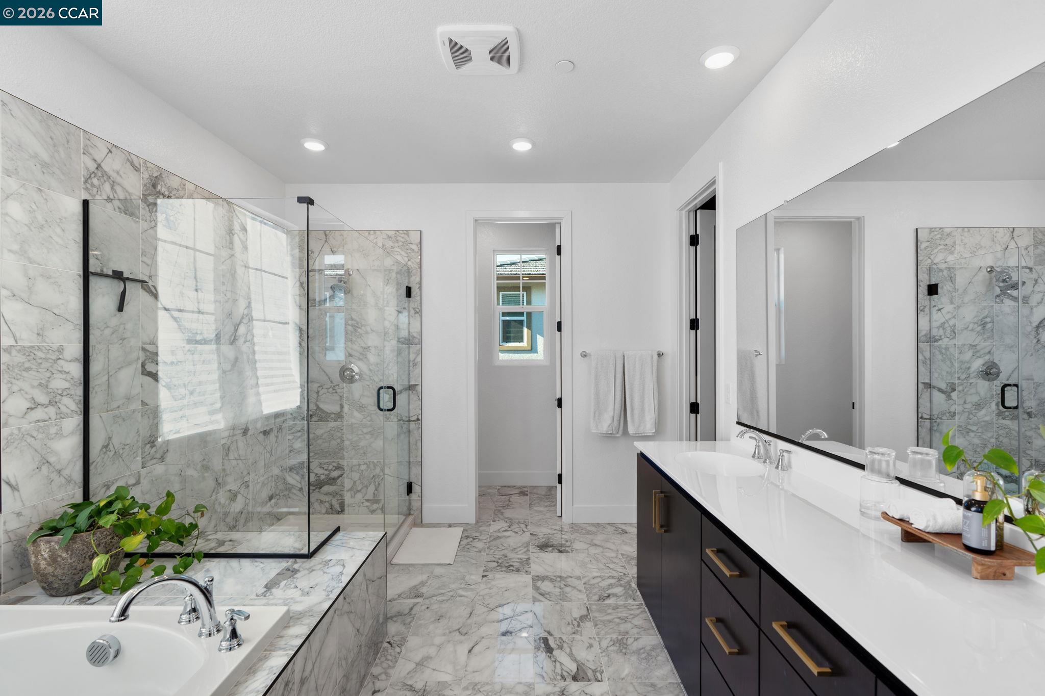 Detail Gallery Image 22 of 58 For 2529 Lake Club Drive, Fairfield,  CA 94533 - 4 Beds | 3/1 Baths