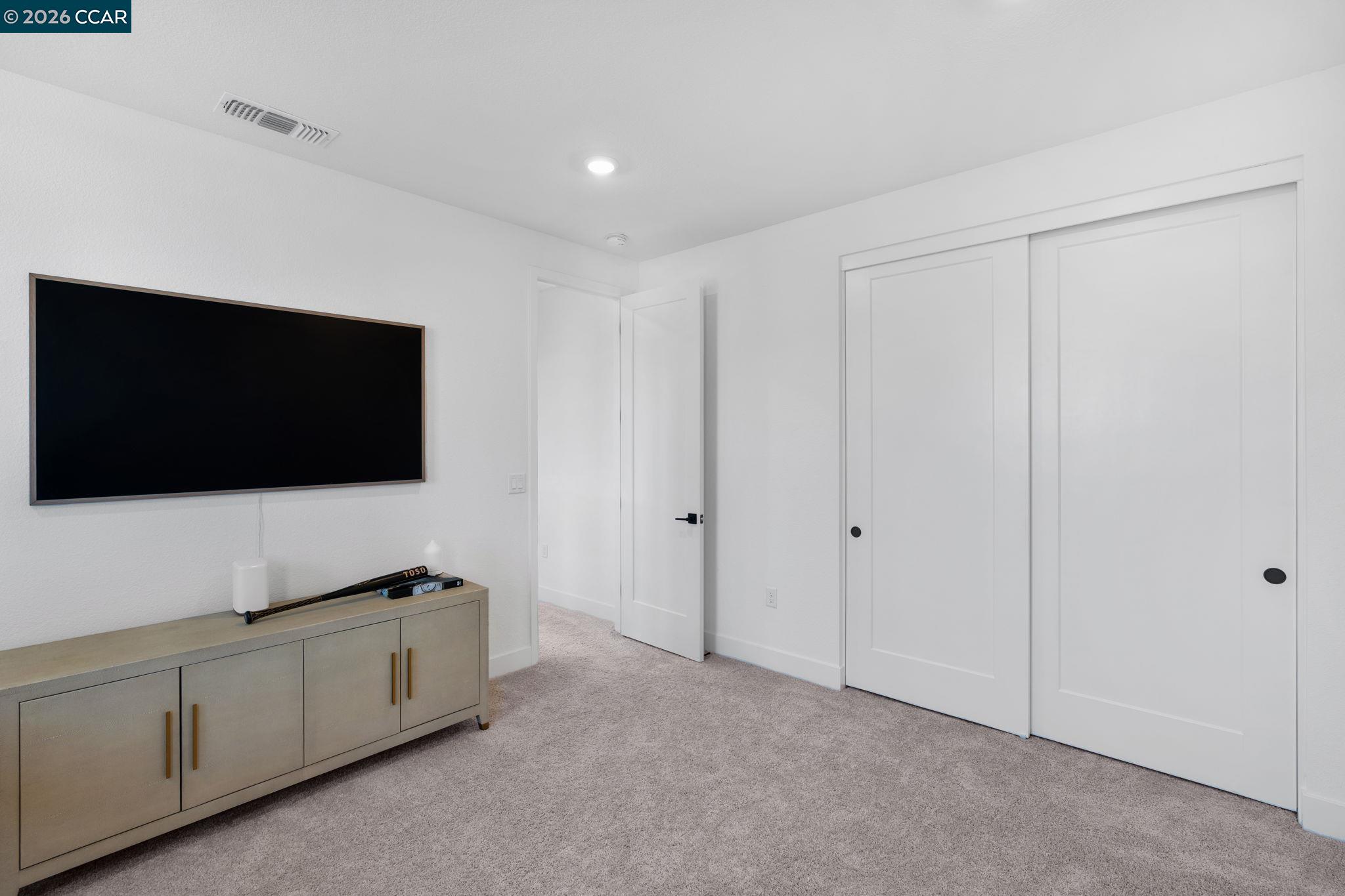 Detail Gallery Image 30 of 58 For 2529 Lake Club Drive, Fairfield,  CA 94533 - 4 Beds | 3/1 Baths