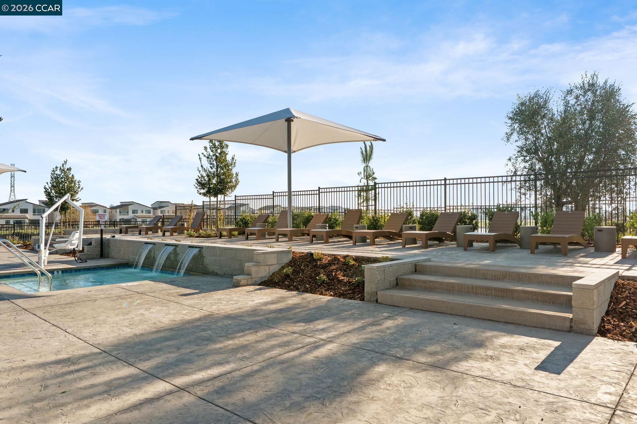 Detail Gallery Image 44 of 58 For 2529 Lake Club Drive, Fairfield,  CA 94533 - 4 Beds | 3/1 Baths