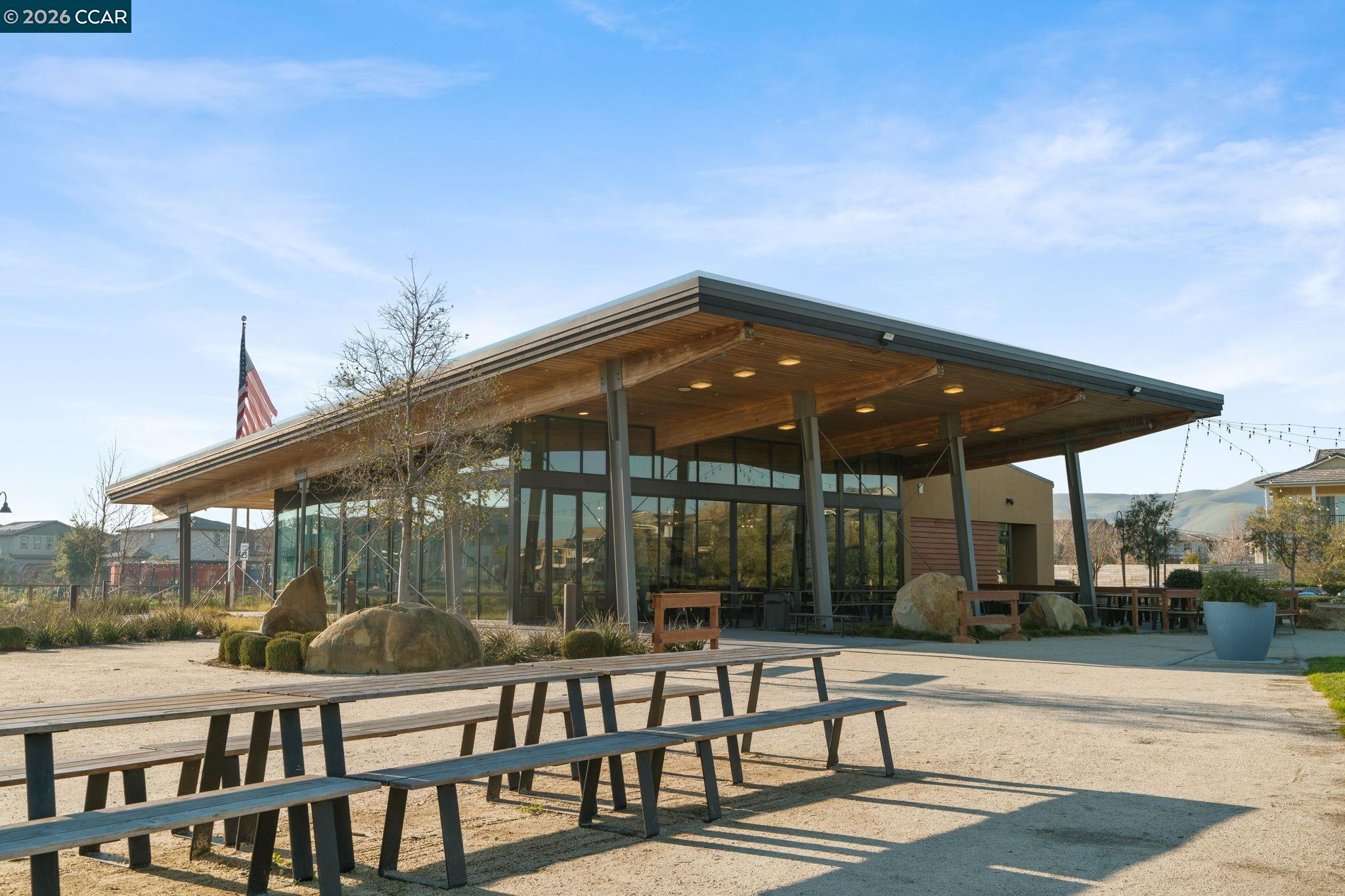 Detail Gallery Image 51 of 58 For 2529 Lake Club Drive, Fairfield,  CA 94533 - 4 Beds | 3/1 Baths