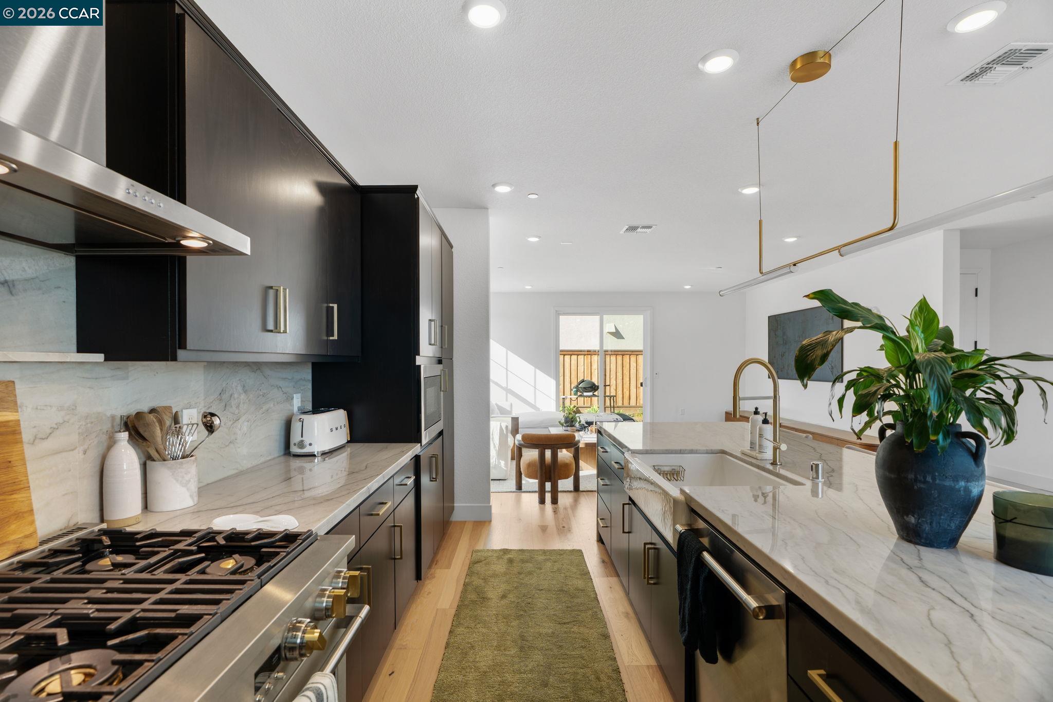 Detail Gallery Image 6 of 58 For 2529 Lake Club Drive, Fairfield,  CA 94533 - 4 Beds | 3/1 Baths