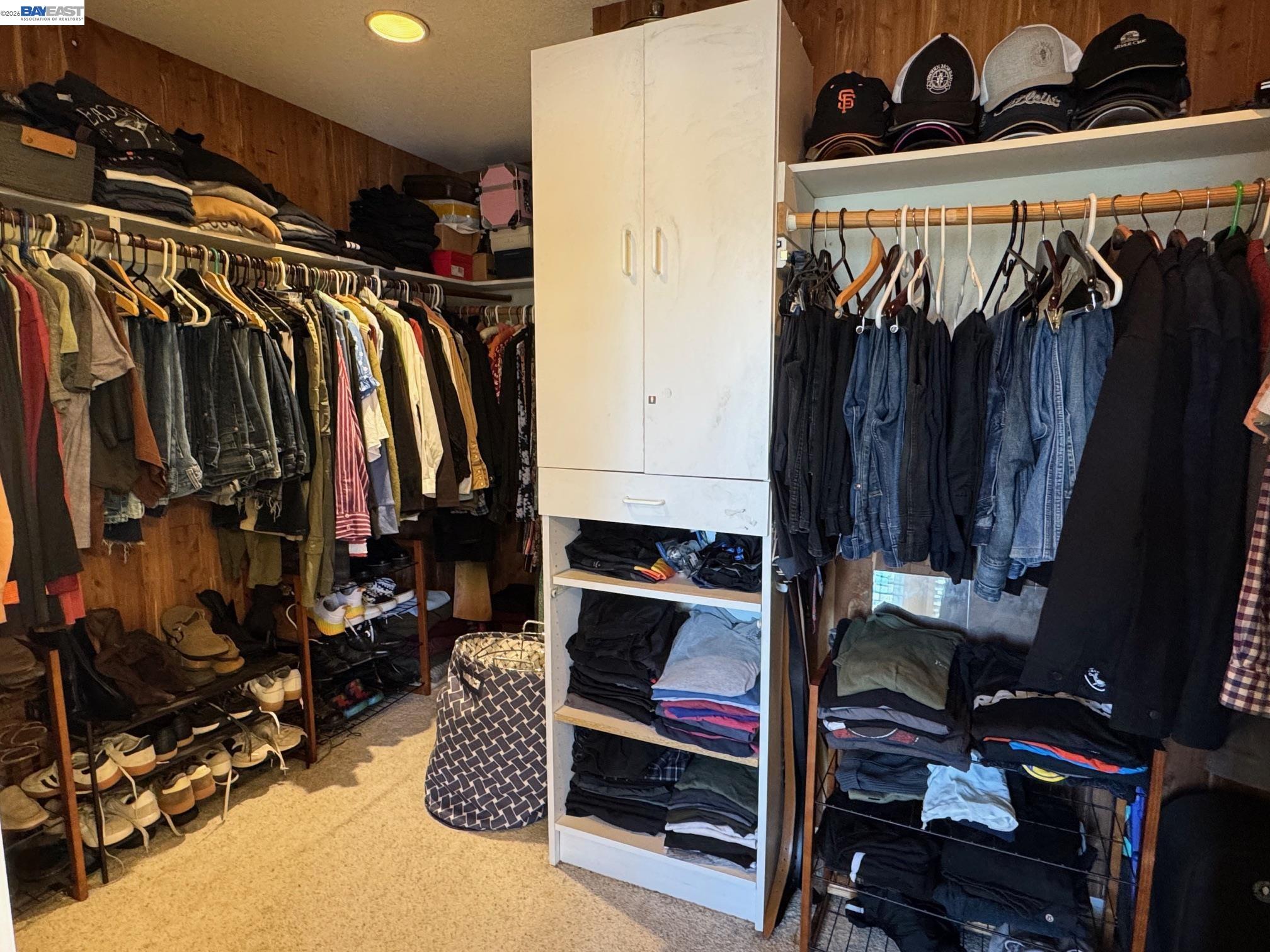 Detail Gallery Image 15 of 28 For 4205 Quail Hollow Pl, Castro Valley,  CA 94546 - 5 Beds | 2/1 Baths