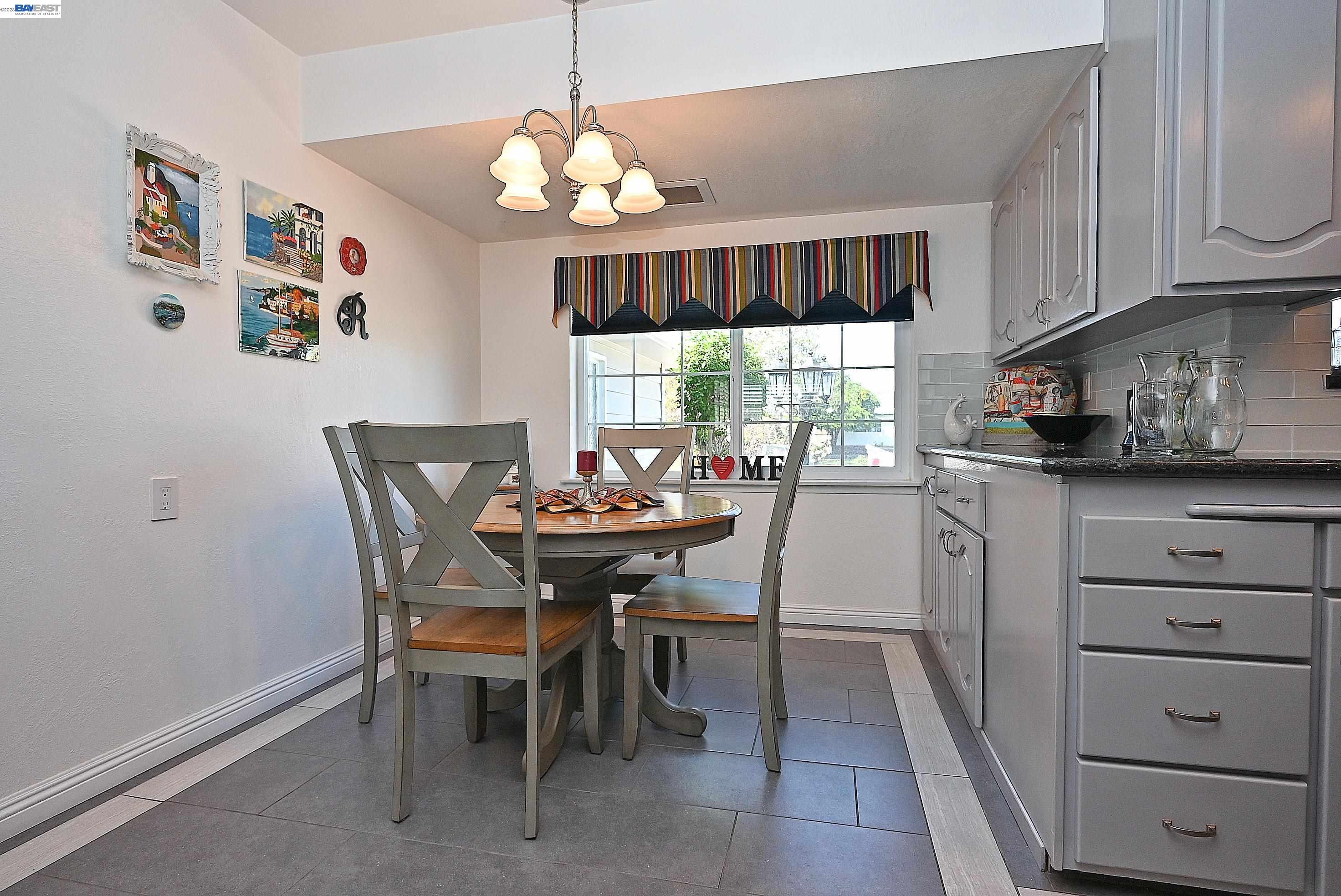 Detail Gallery Image 7 of 40 For 5332 Selma Ave, Fremont,  CA 94536 - 3 Beds | 2 Baths