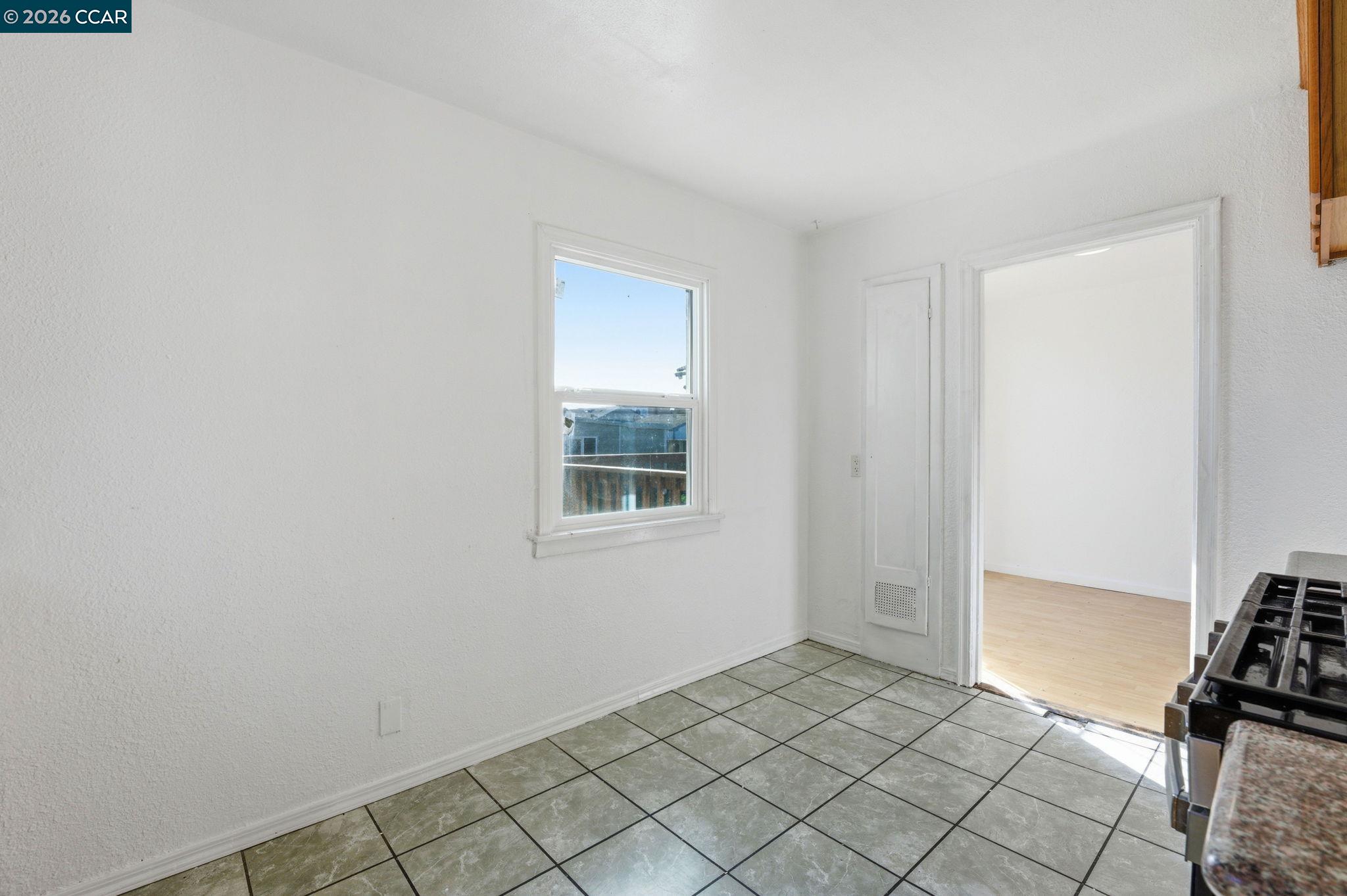 Detail Gallery Image 11 of 36 For 362 S 35th St, Richmond,  CA 94804 - 3 Beds | 2 Baths