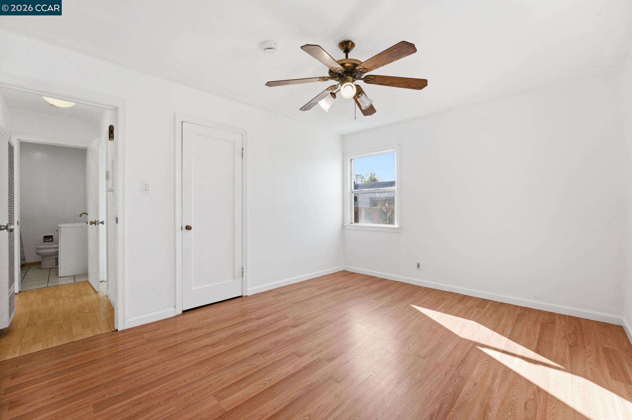 Detail Gallery Image 13 of 36 For 362 S 35th St, Richmond,  CA 94804 - 3 Beds | 2 Baths