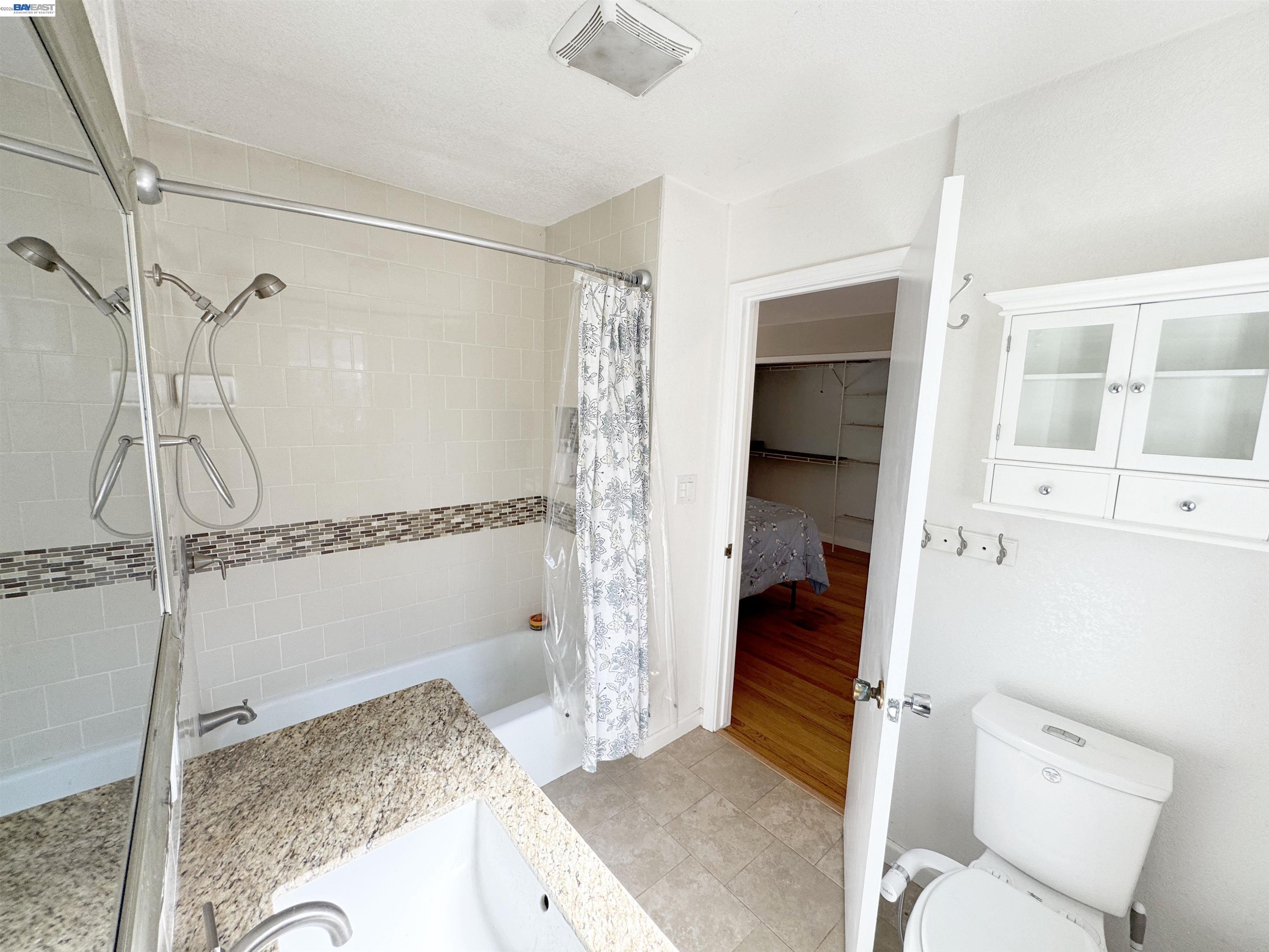 Detail Gallery Image 15 of 43 For 17121 Laurel Rd, Los Gatos,  CA 95033 - 4 Beds | 3 Baths