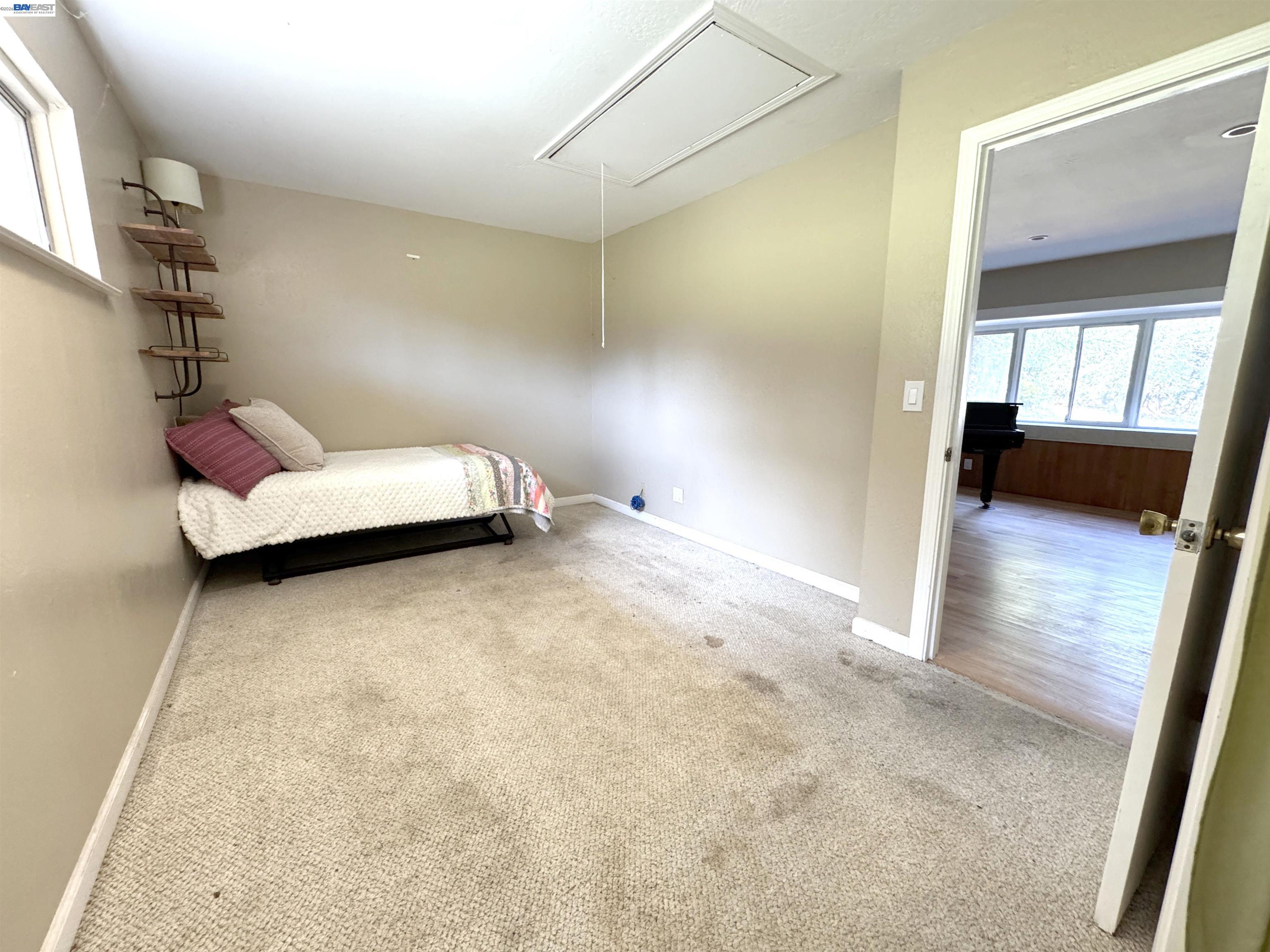 Detail Gallery Image 17 of 43 For 17121 Laurel Rd, Los Gatos,  CA 95033 - 4 Beds | 3 Baths