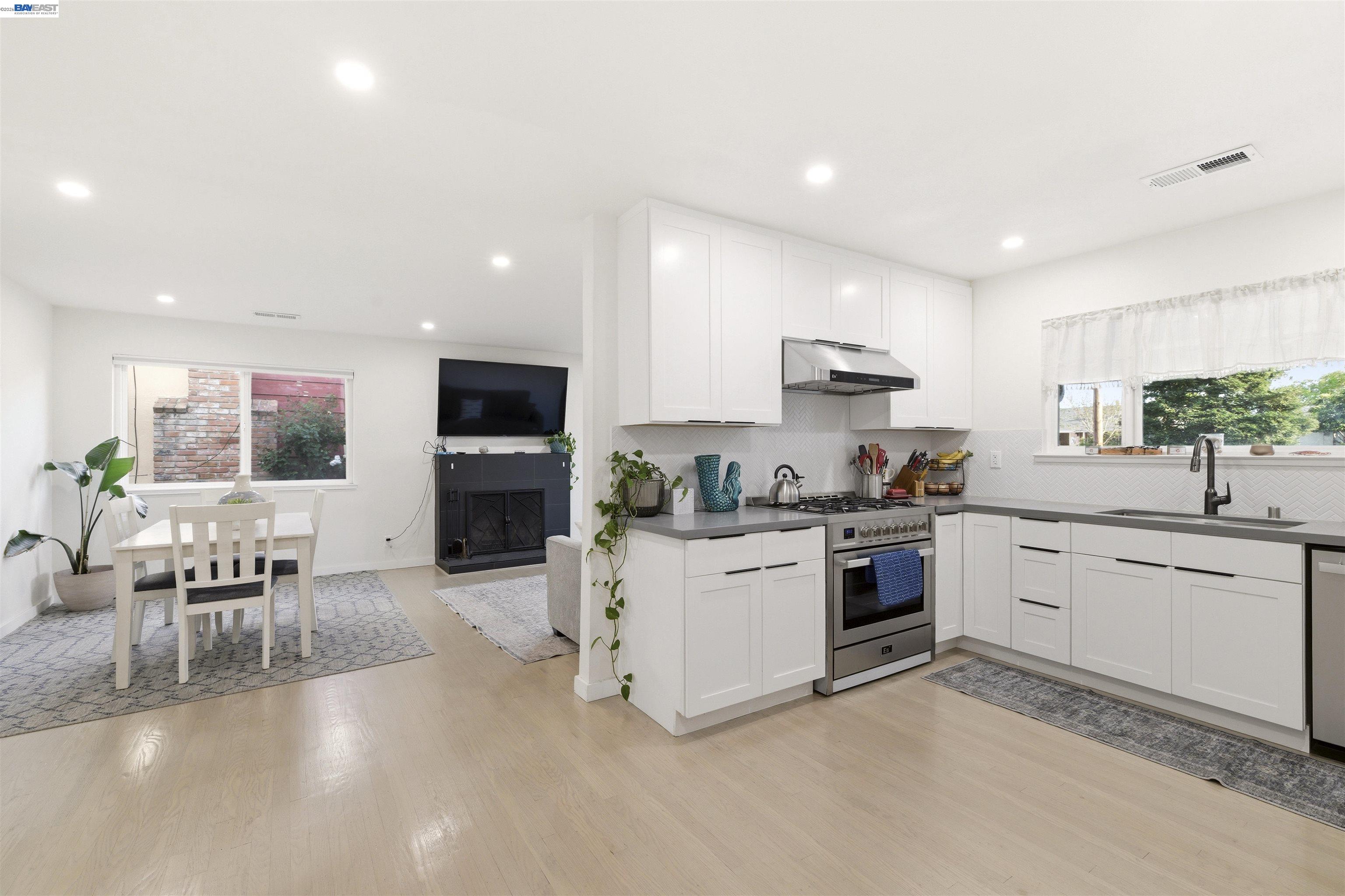 Detail Gallery Image 12 of 31 For 2746 Kelly St, Livermore,  CA 94551 - 3 Beds | 2 Baths