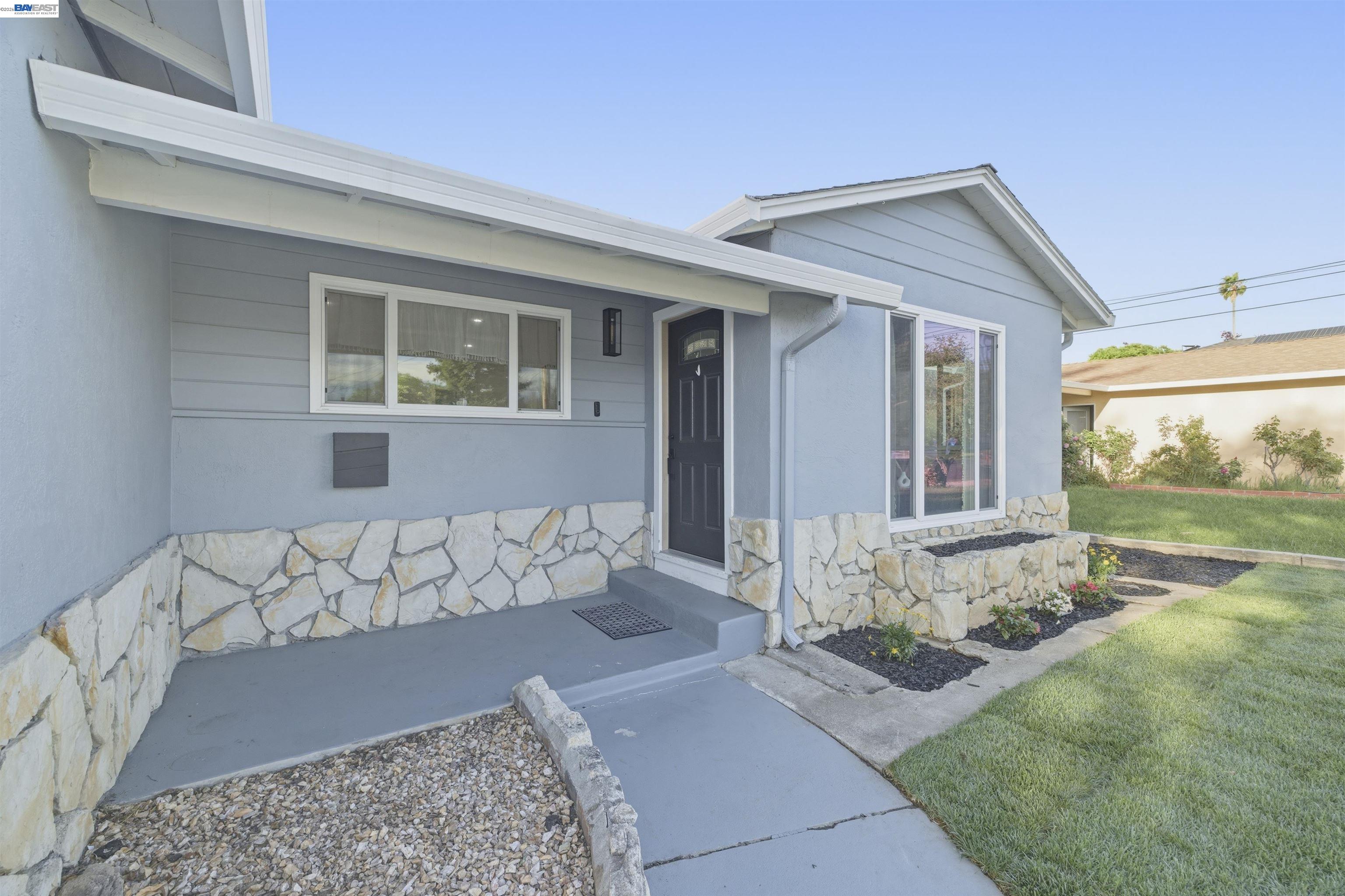 Detail Gallery Image 5 of 31 For 2746 Kelly St, Livermore,  CA 94551 - 3 Beds | 2 Baths