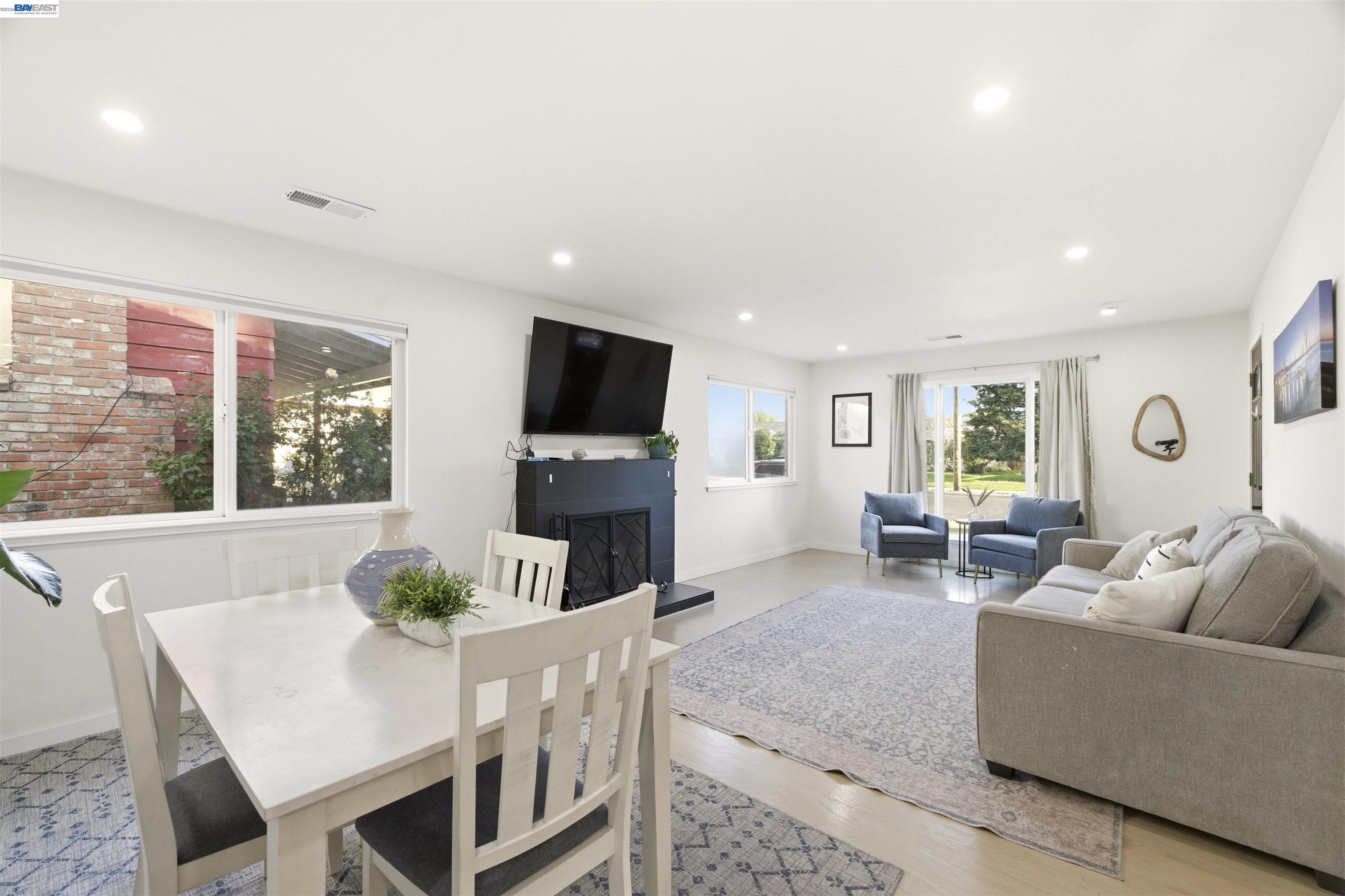 Detail Gallery Image 9 of 31 For 2746 Kelly St, Livermore,  CA 94551 - 3 Beds | 2 Baths