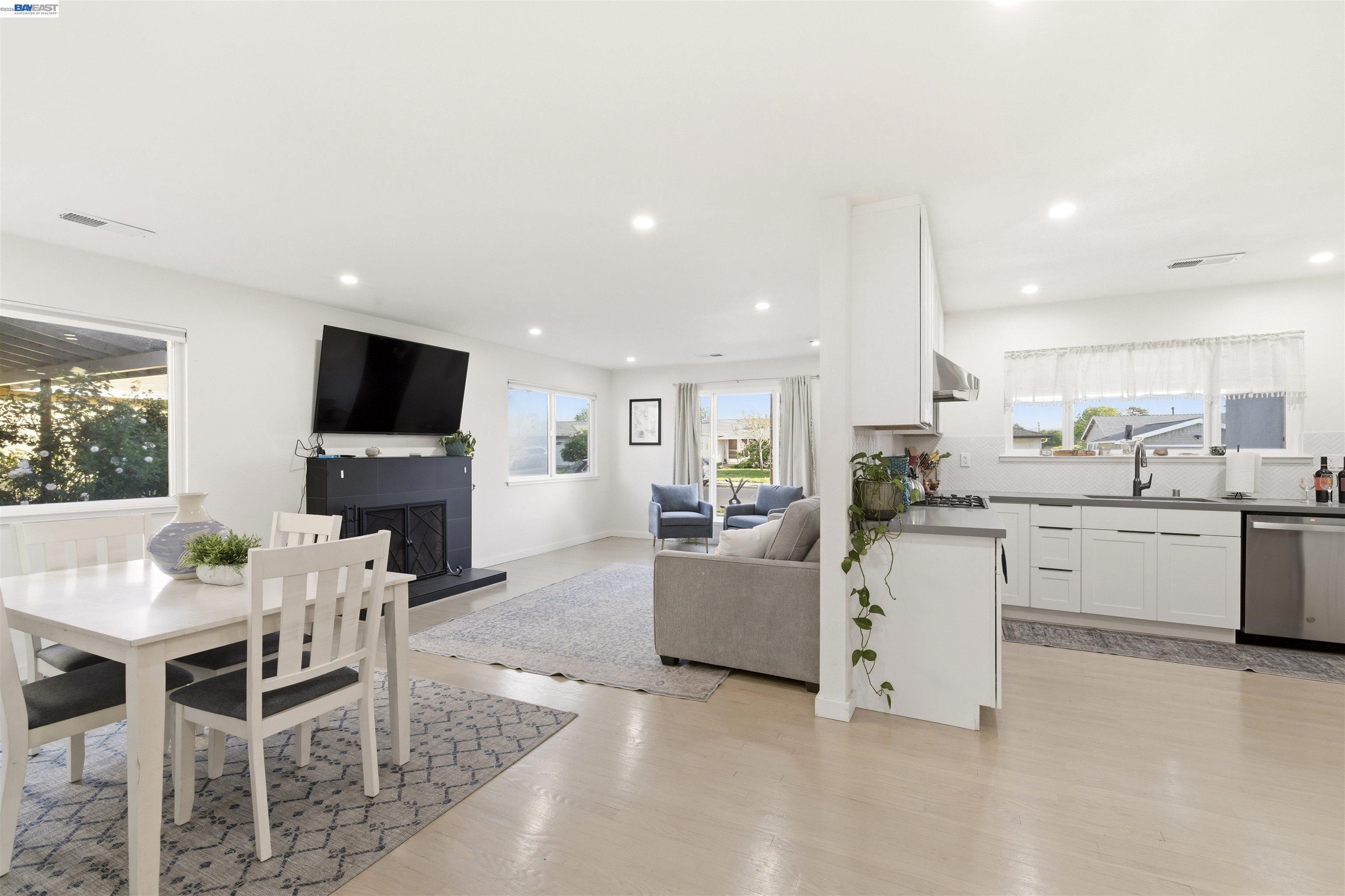 Detail Gallery Image 10 of 31 For 2746 Kelly St, Livermore,  CA 94551 - 3 Beds | 2 Baths