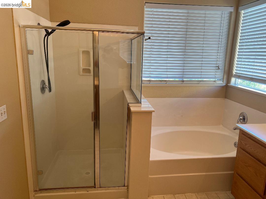 Detail Gallery Image 12 of 14 For 193 Kayla Pl, Brentwood,  CA 94513 - 4 Beds | 3 Baths