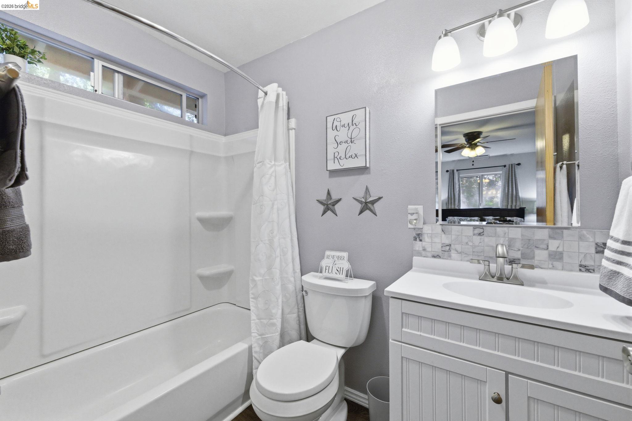 Detail Gallery Image 19 of 47 For 21570 Eel River Dr, Sonora,  CA 95370 - 4 Beds | 3 Baths