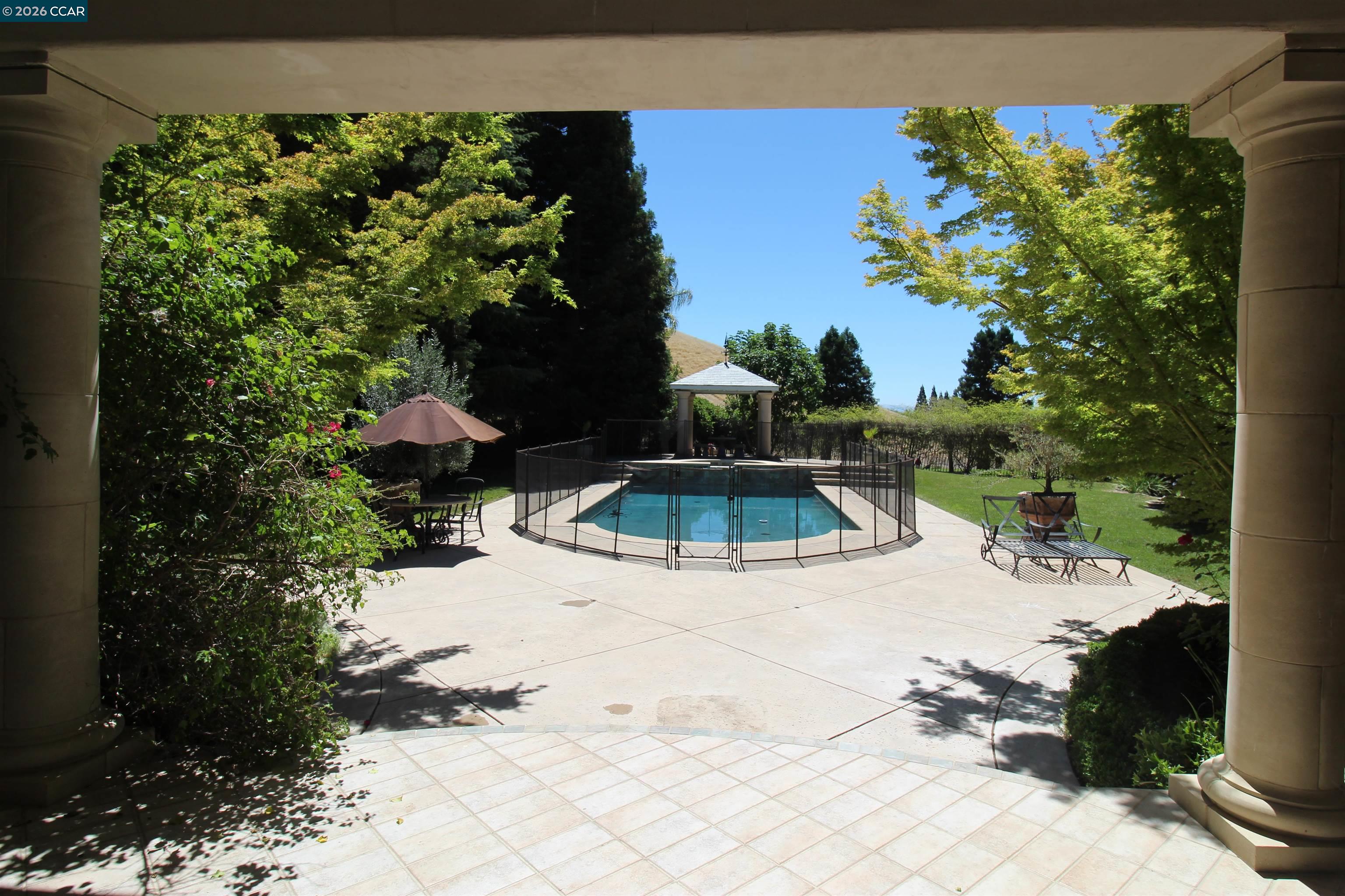 Detail Gallery Image 27 of 29 For 348 Pheasant Run Dr, Danville,  CA 94506 - 4 Beds | 3/1 Baths