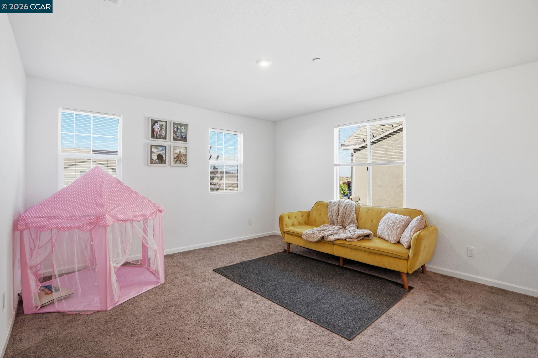 Detail Gallery Image 19 of 46 For 864 Bewick Dr, Lathrop,  CA 95330 - 5 Beds | 3 Baths